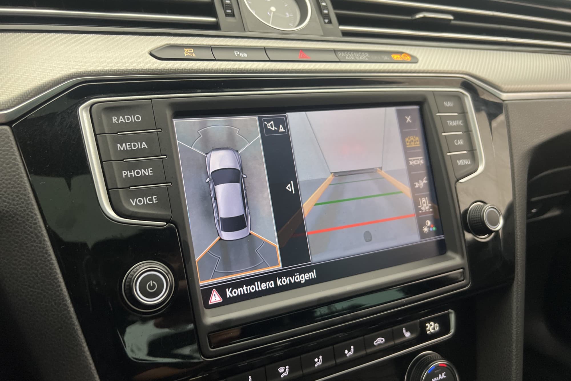 Volkswagen Passat 4M 280hk R-Line Dynaudio Taklucka Cockpit