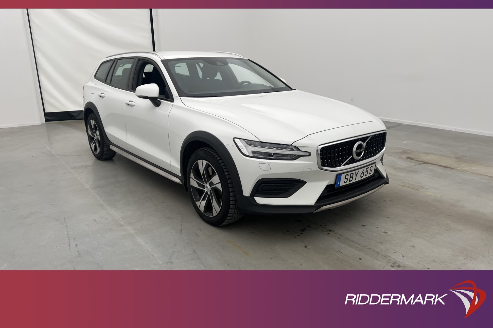 Volvo V60 Cross Country D4 AWD