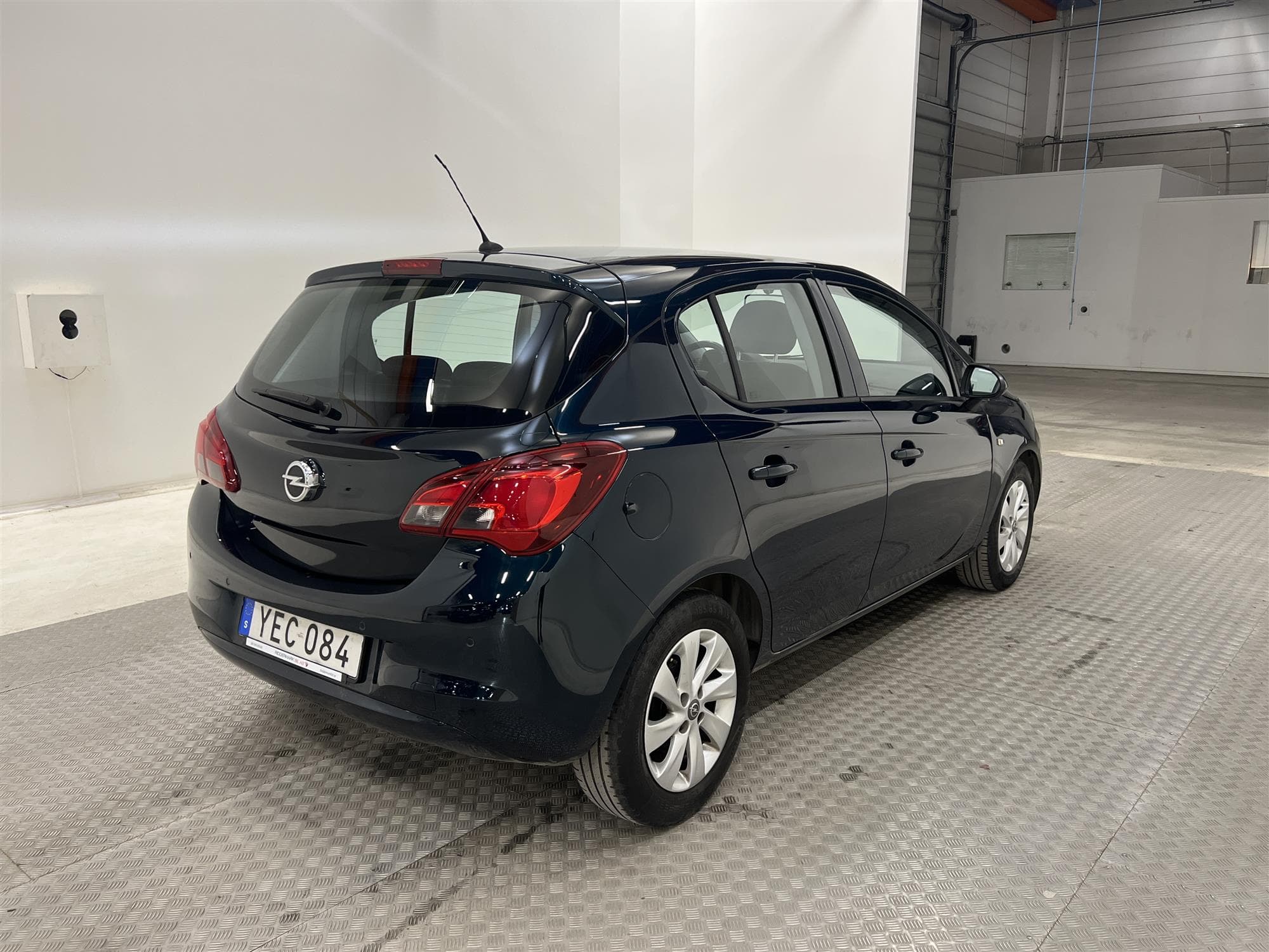 Opel Corsa 1.4 90hk Carplay PDC Låg Skatt Nyservad 0,52L/mil