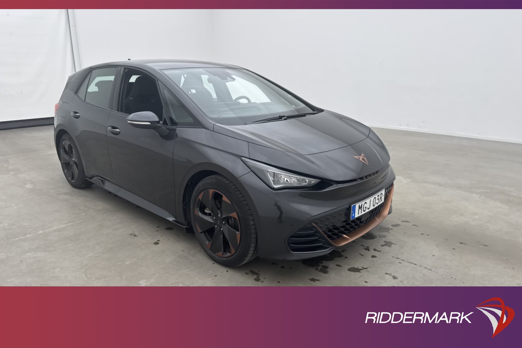 CUPRA Born E-boost 58 kWh 231hk Värmare Kamera CarPlay