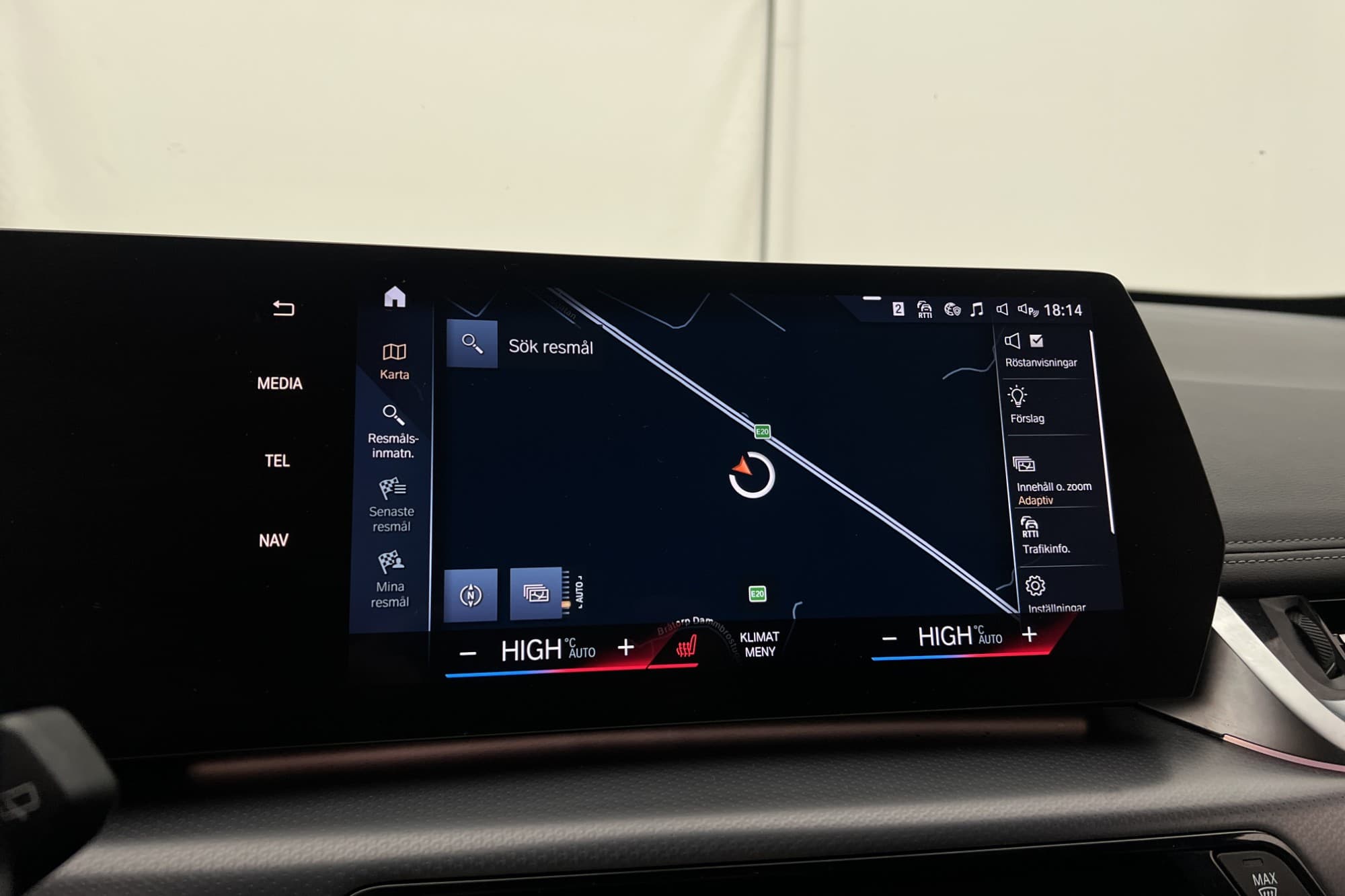 BMW X1 xDrive30e M Sport Shadow Adapt-fjädring Läder MOMS