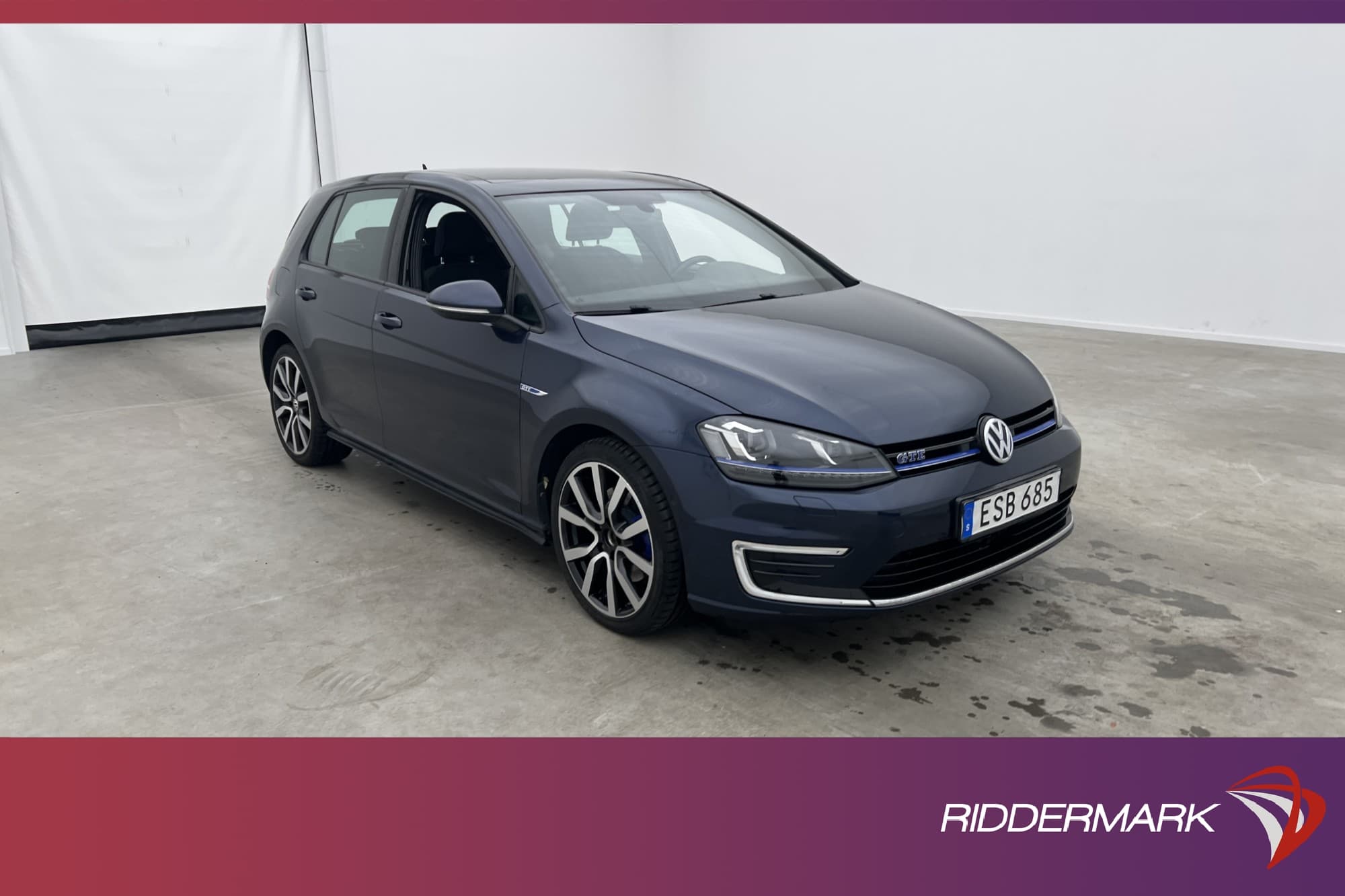 Volkswagen Golf GTE 204hk