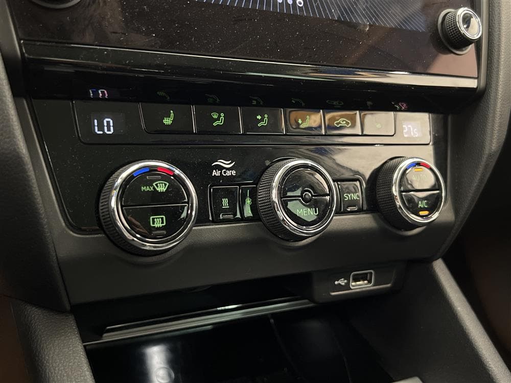 Skoda Octavia 2.0 TDI 4x4 Värmare Kamera Drag 0,49l/mil