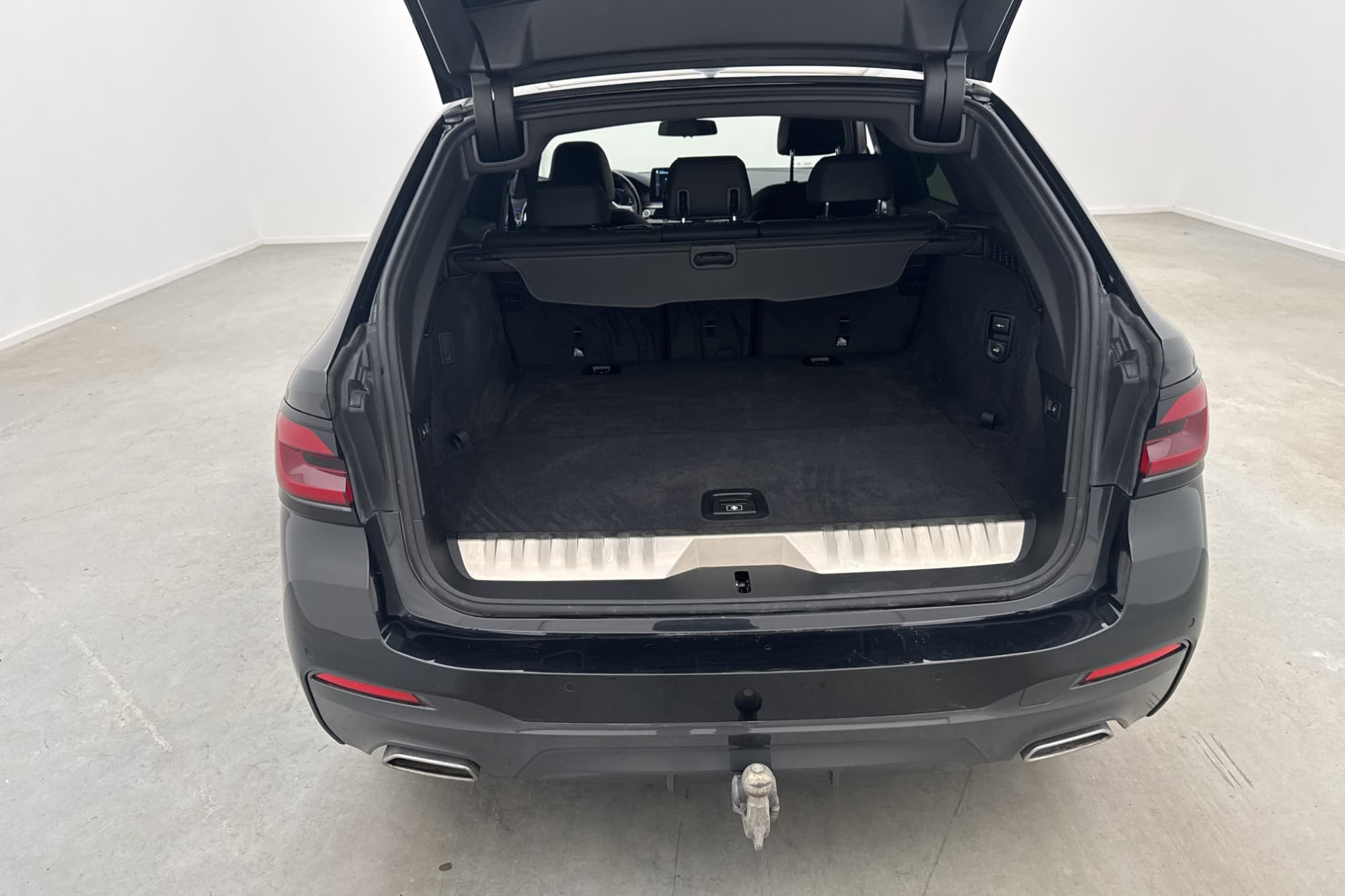 BMW 530e xDrive Touring 292hk M Sport Hifi Navi Drag Kamera