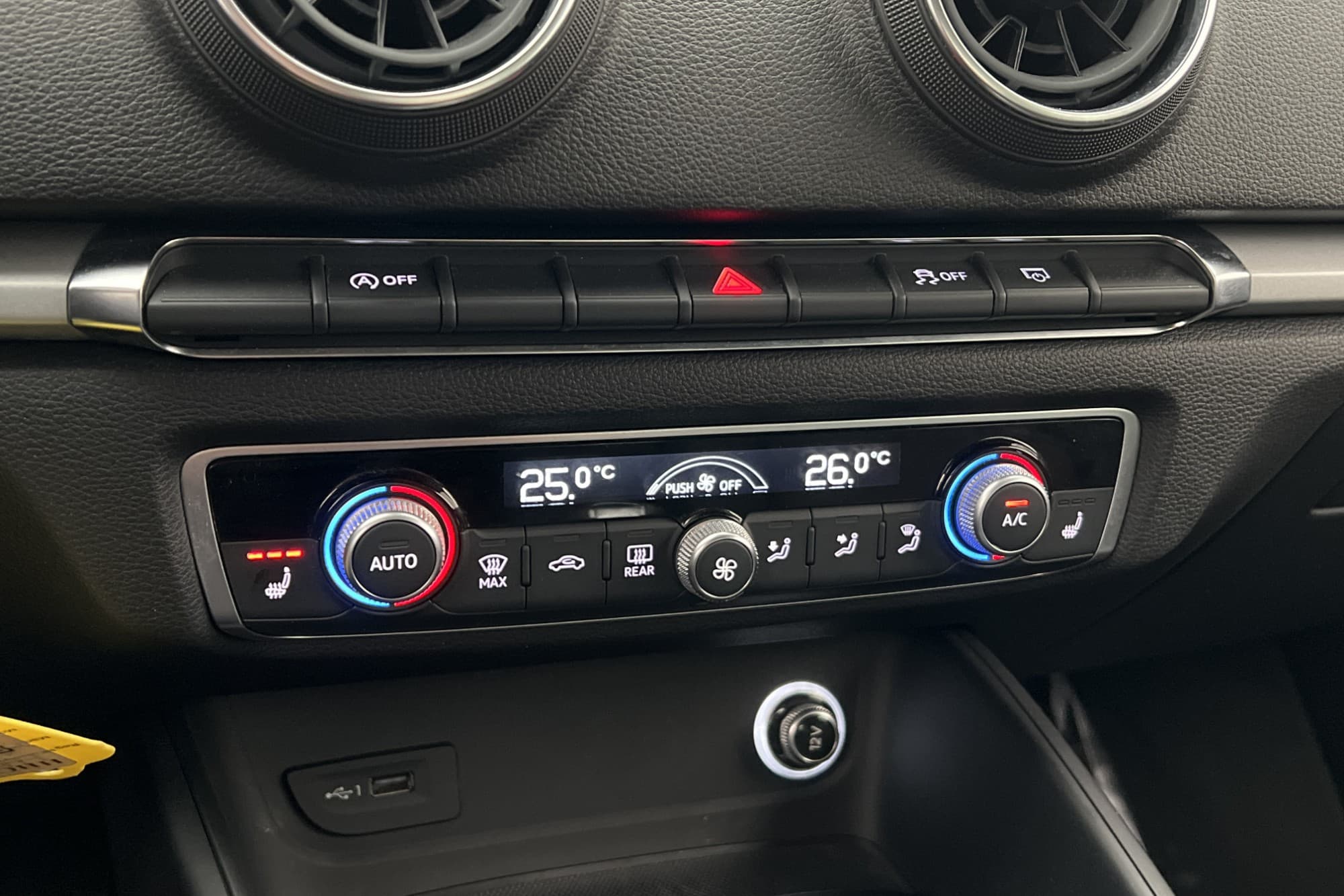 Audi A3 Sportback g-tron Proline Adaptiv Sensorer Låg-Skatt
