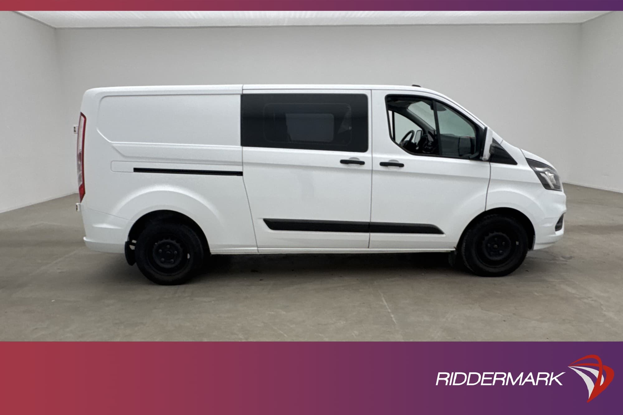 Ford Transit Custom CrewVan 170hk Värmare Drag CARPLAY Moms