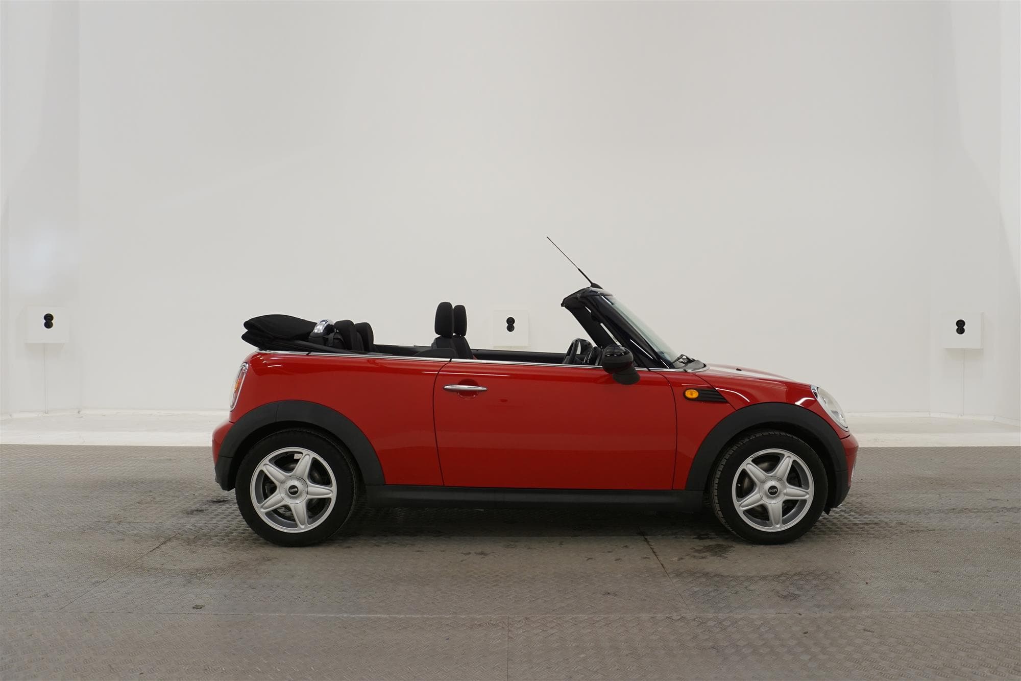 MINI Cabriolet 120hk P-Sensorer Låg Skatt 0,57L/mil