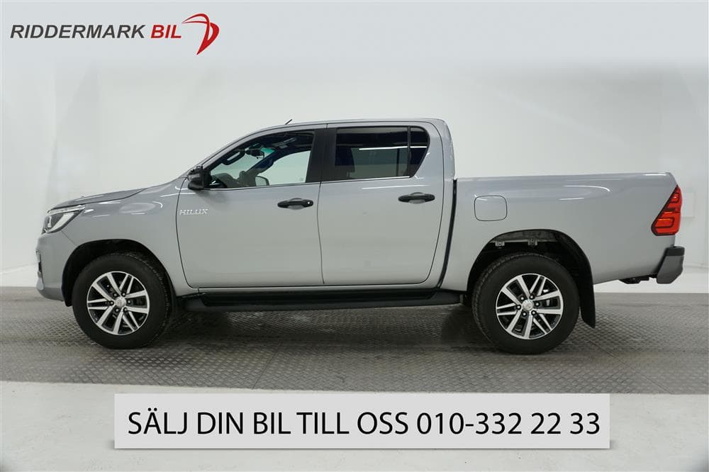 Toyota Hilux 2.4 D 4WD 150hk Premium Ultimate Värmare Moms