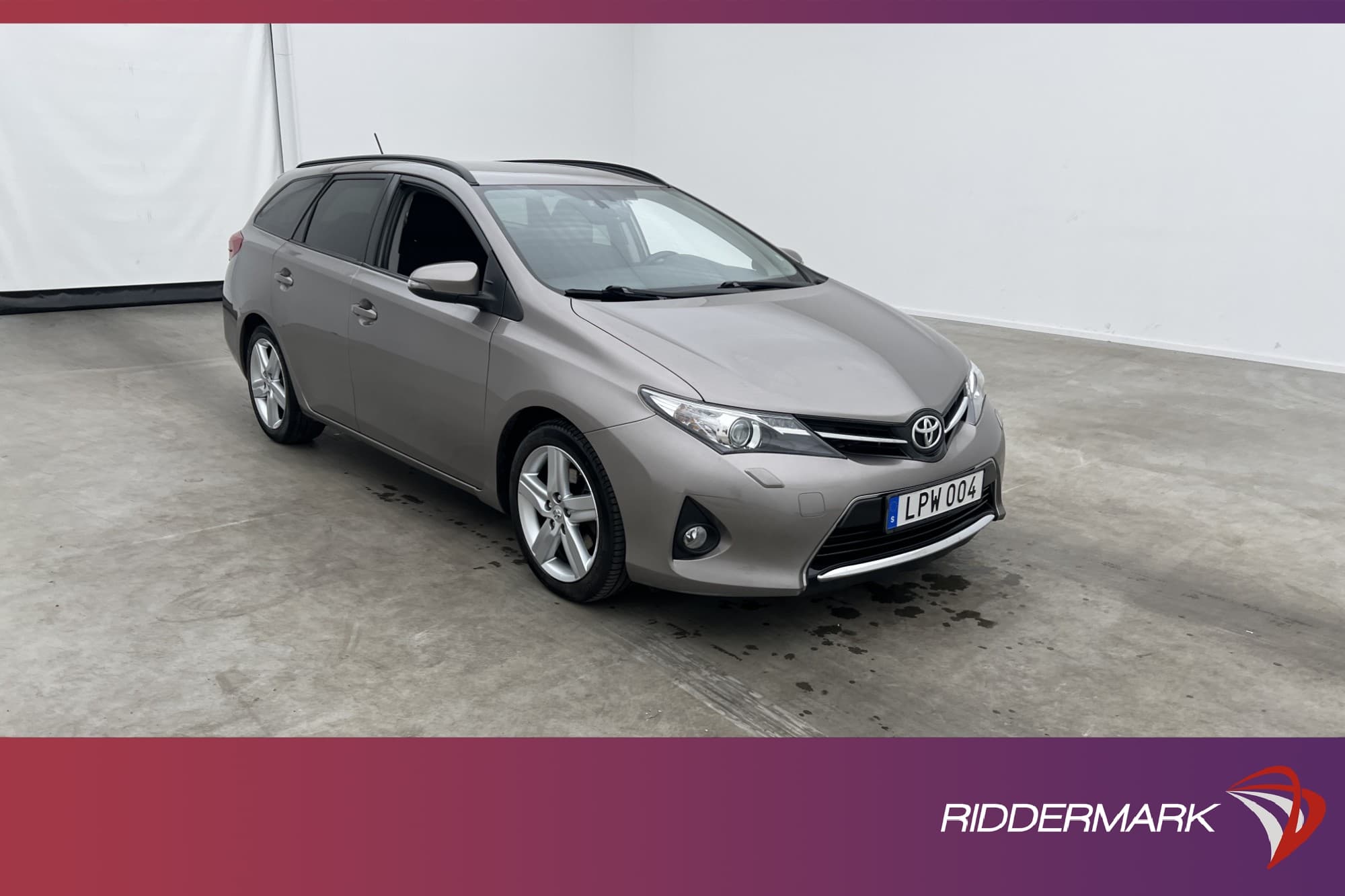 Toyota Auris Touring Sports 124hk