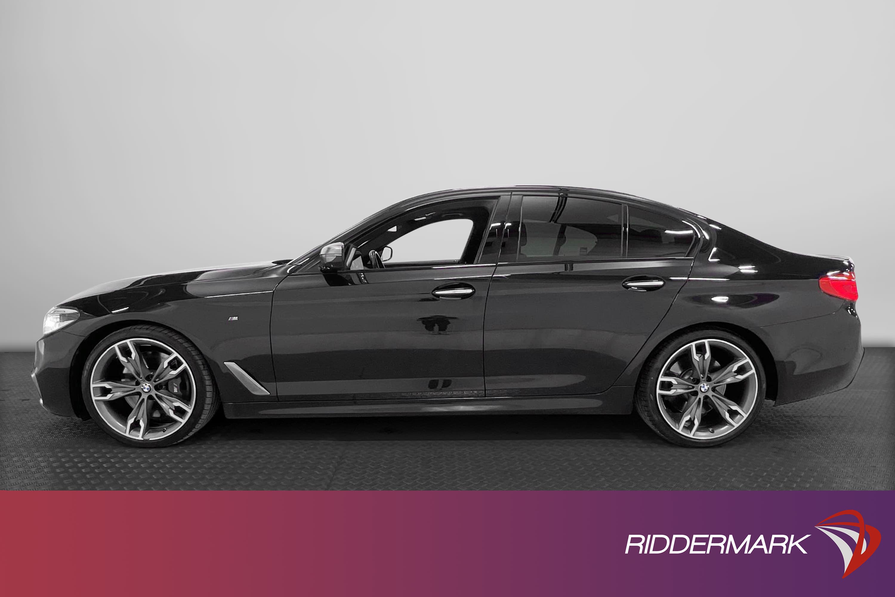 BMW M550i 462hk
