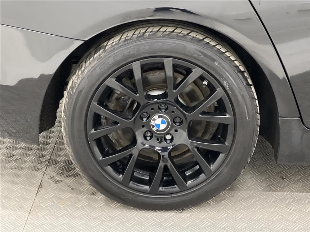 BMW 520d xDrive 184hk Luxury Line Navi Skinn Keylessinteriör