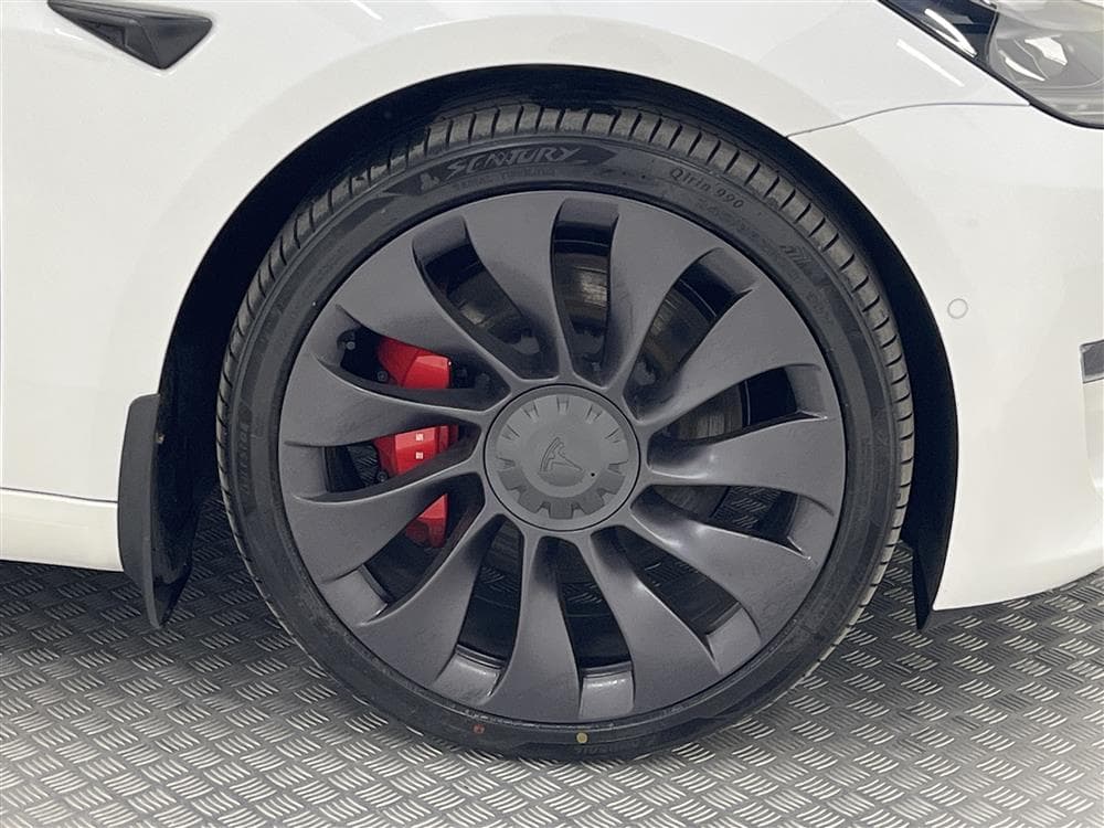 Tesla Model 3 Performance AWD Svensksåld Premiuminteriör