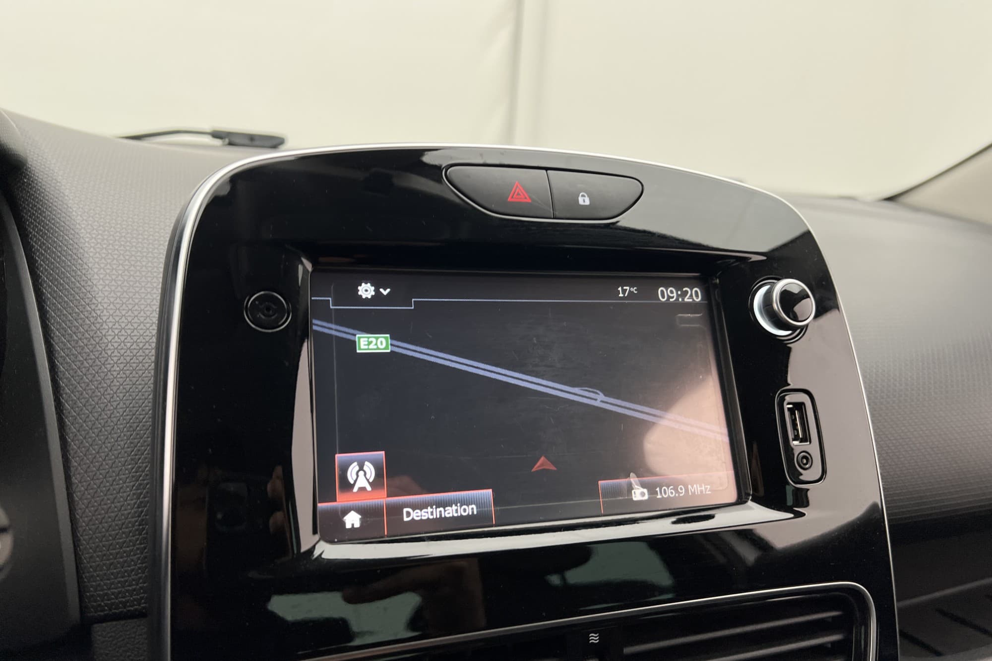 Renault Clio 0.9 TCe 90hk Intens Navi Bass-reflex P-Sensorer