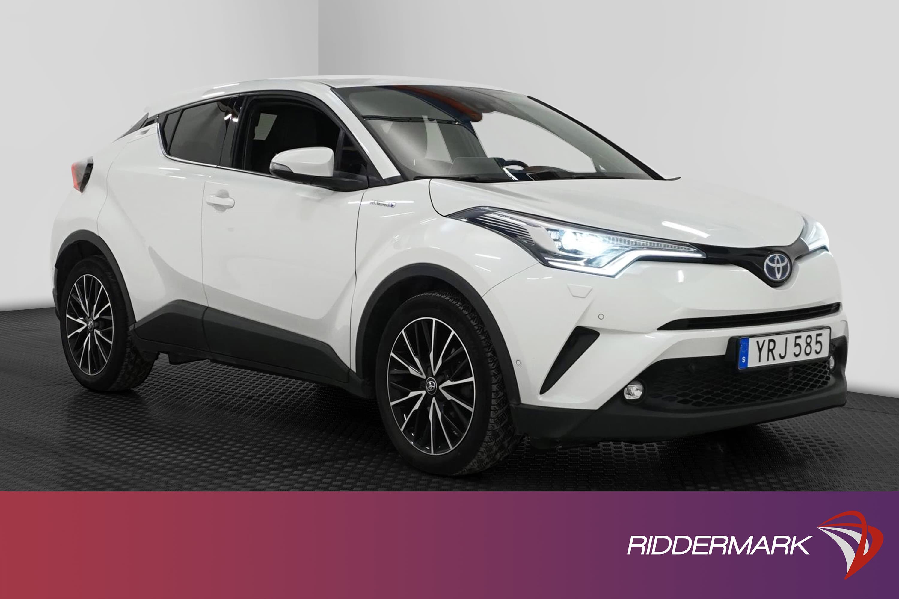 Toyota C-HR  Hybrid 122hk Executive JBL Navi Skinn Dragkrok