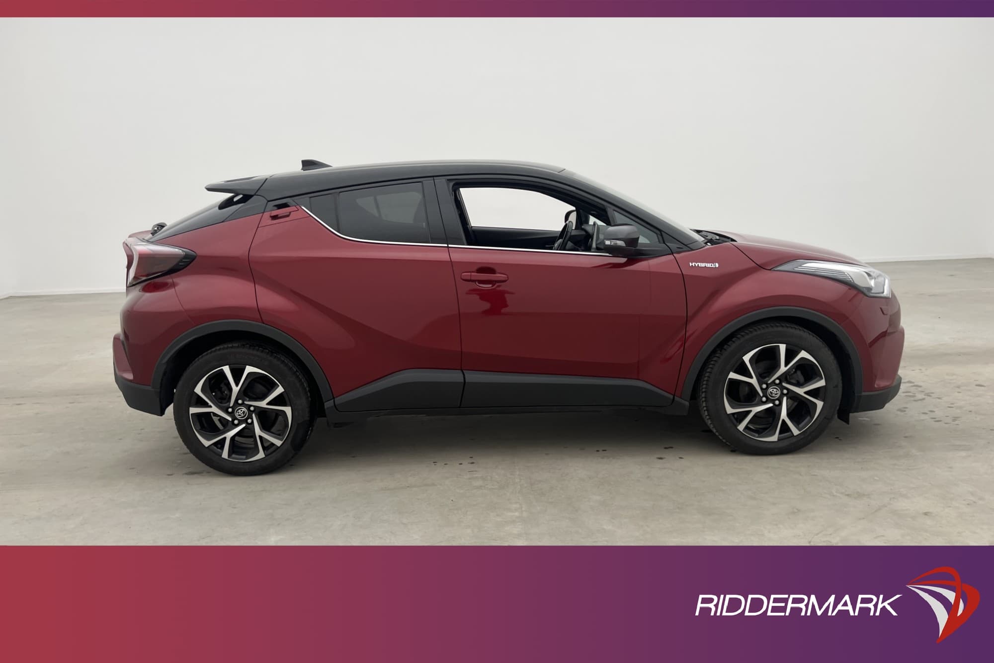 Toyota C-HR Hybrid 122hk