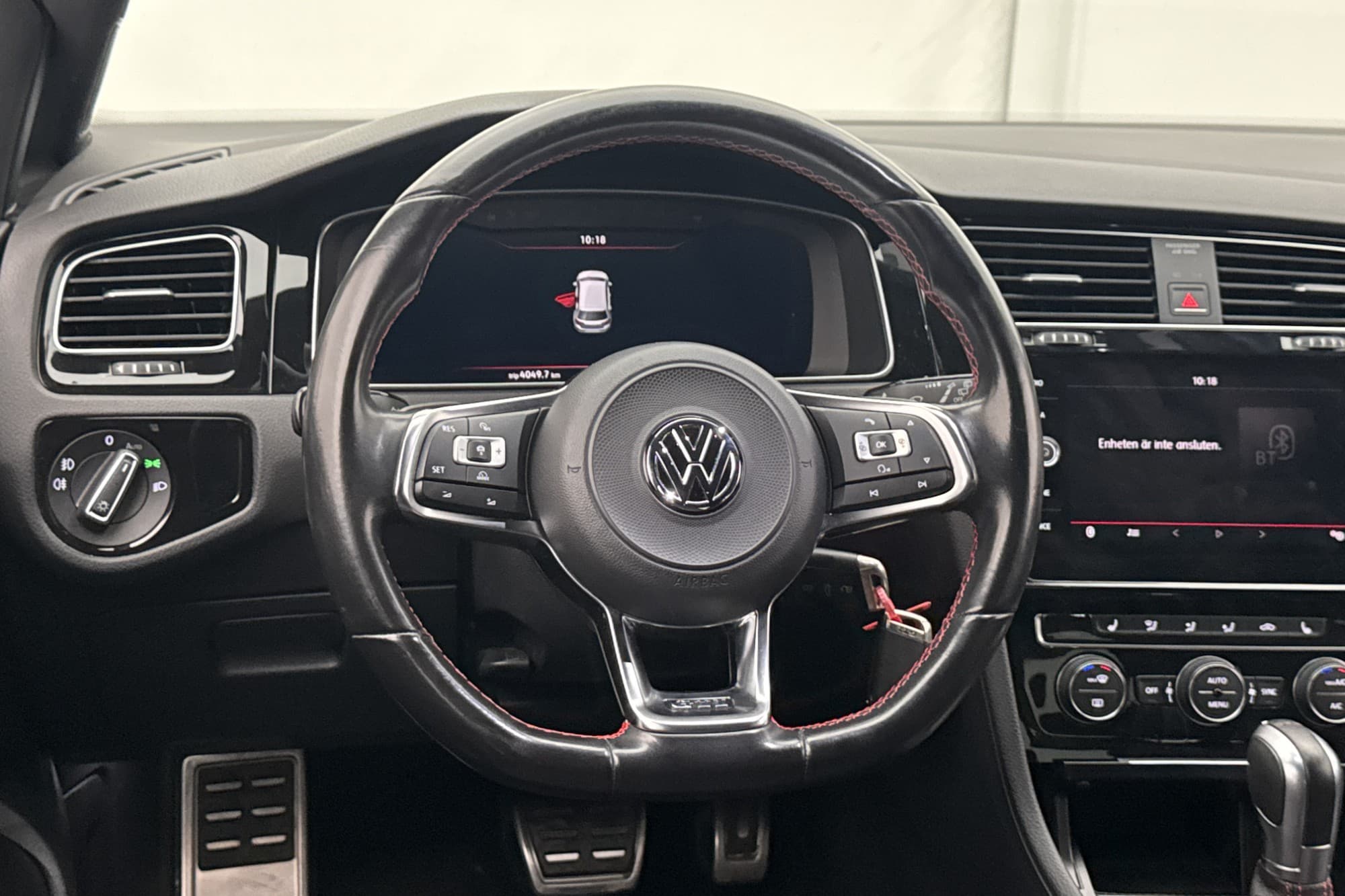 Volkswagen Golf GTI Performance 245hk Cockpit Kamera CarPlay