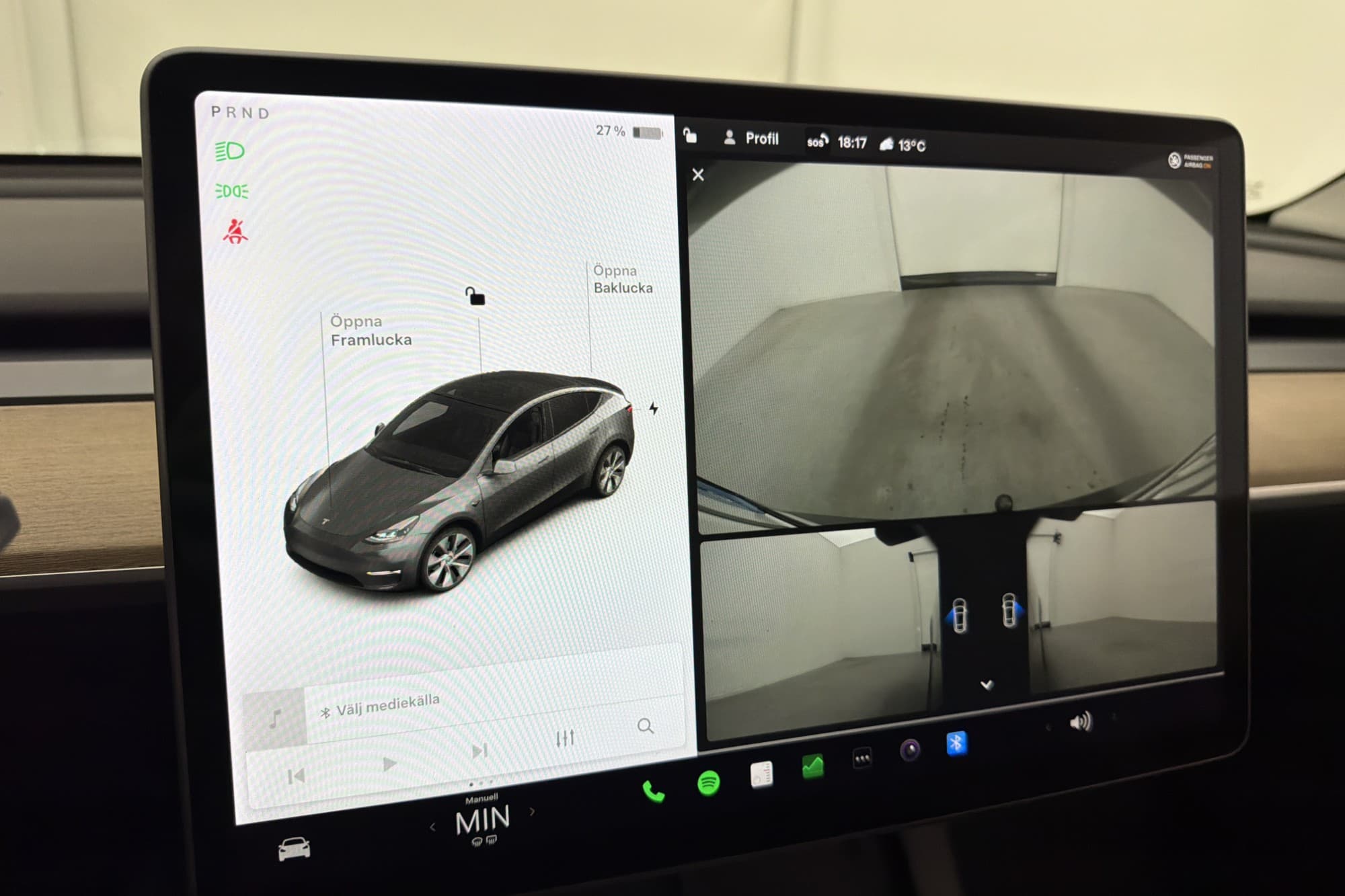 Tesla Model Y Long Range AWD Autopilot Dragkrok Svensksåld