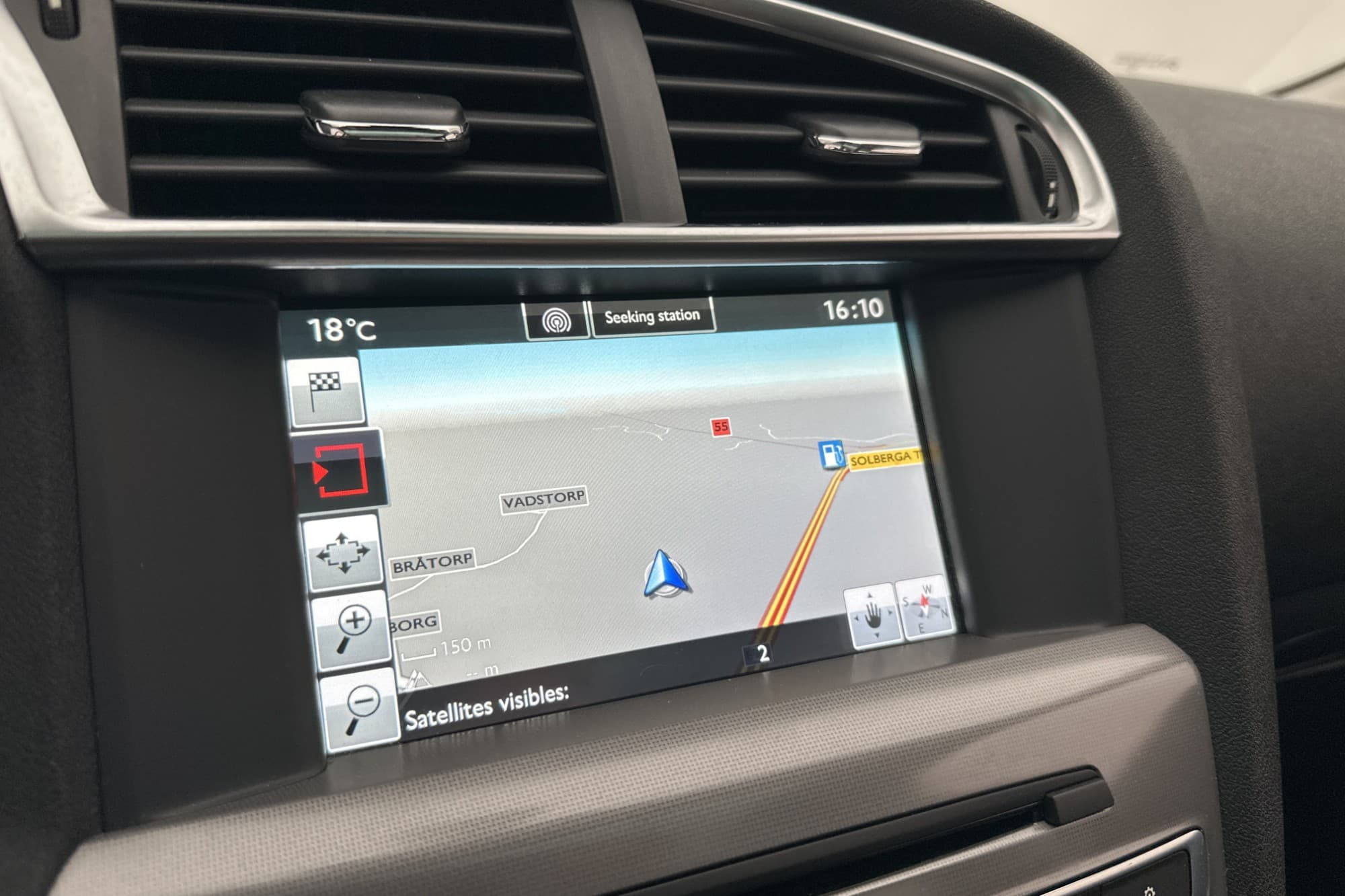 Citroën C4 1.2 PureTech 110hk  Panorama Navi 448kr Skatt