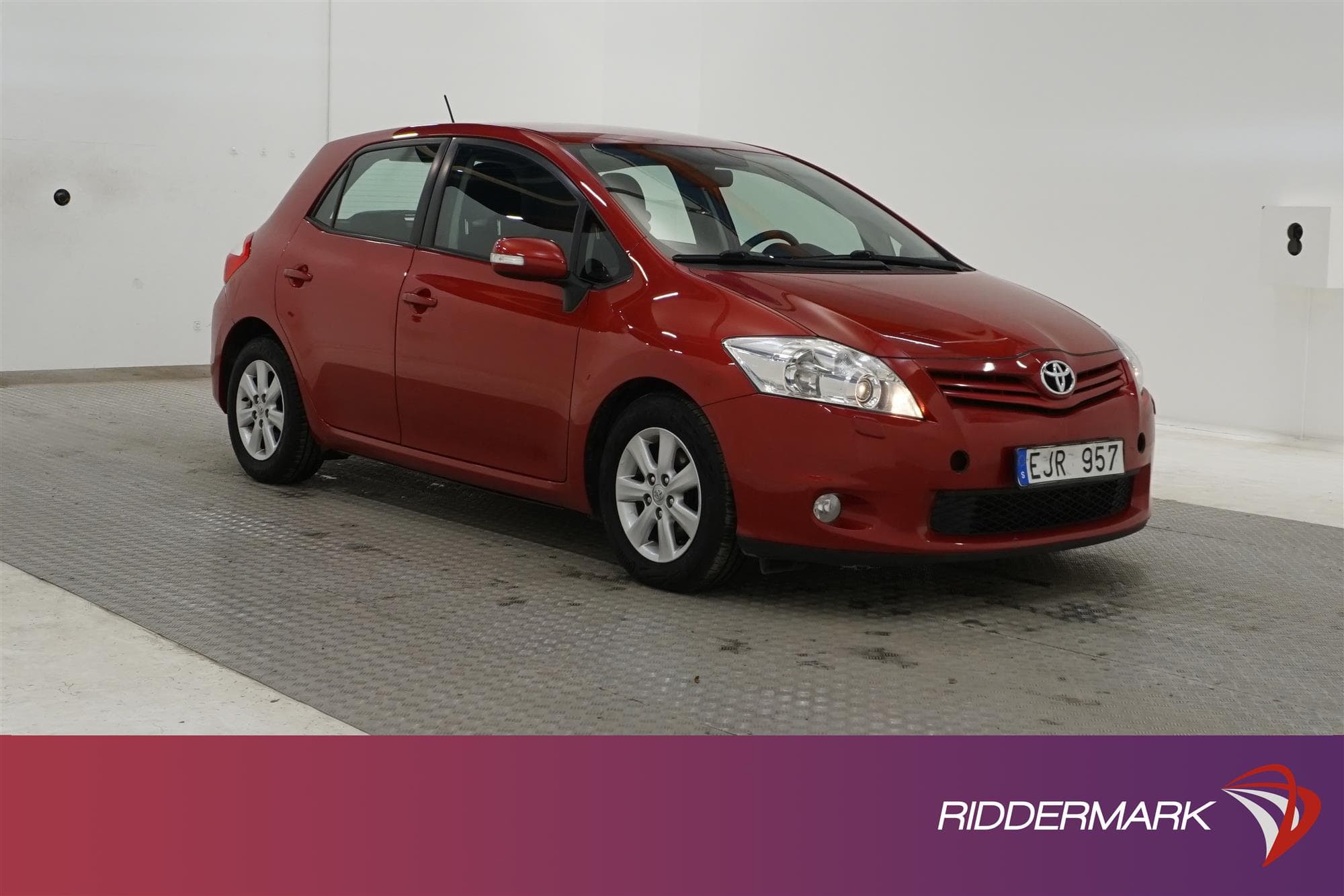 Toyota  Auris 1.4 90hk 2 brukare  Låg Skatt 0,45L/mil