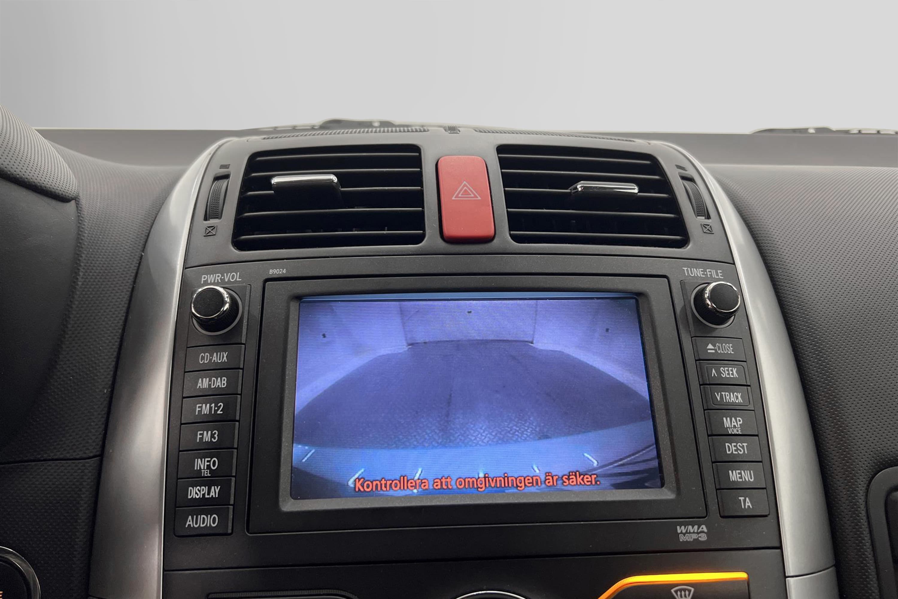 Toyota Auris  2.2 D-CAT 177hk 1 Bruk Navi Drag BKamera Skinn