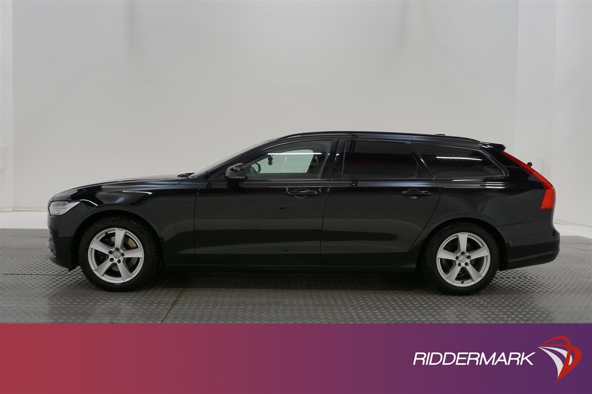 Volvo V90 D4 AWD 190hk Momentum