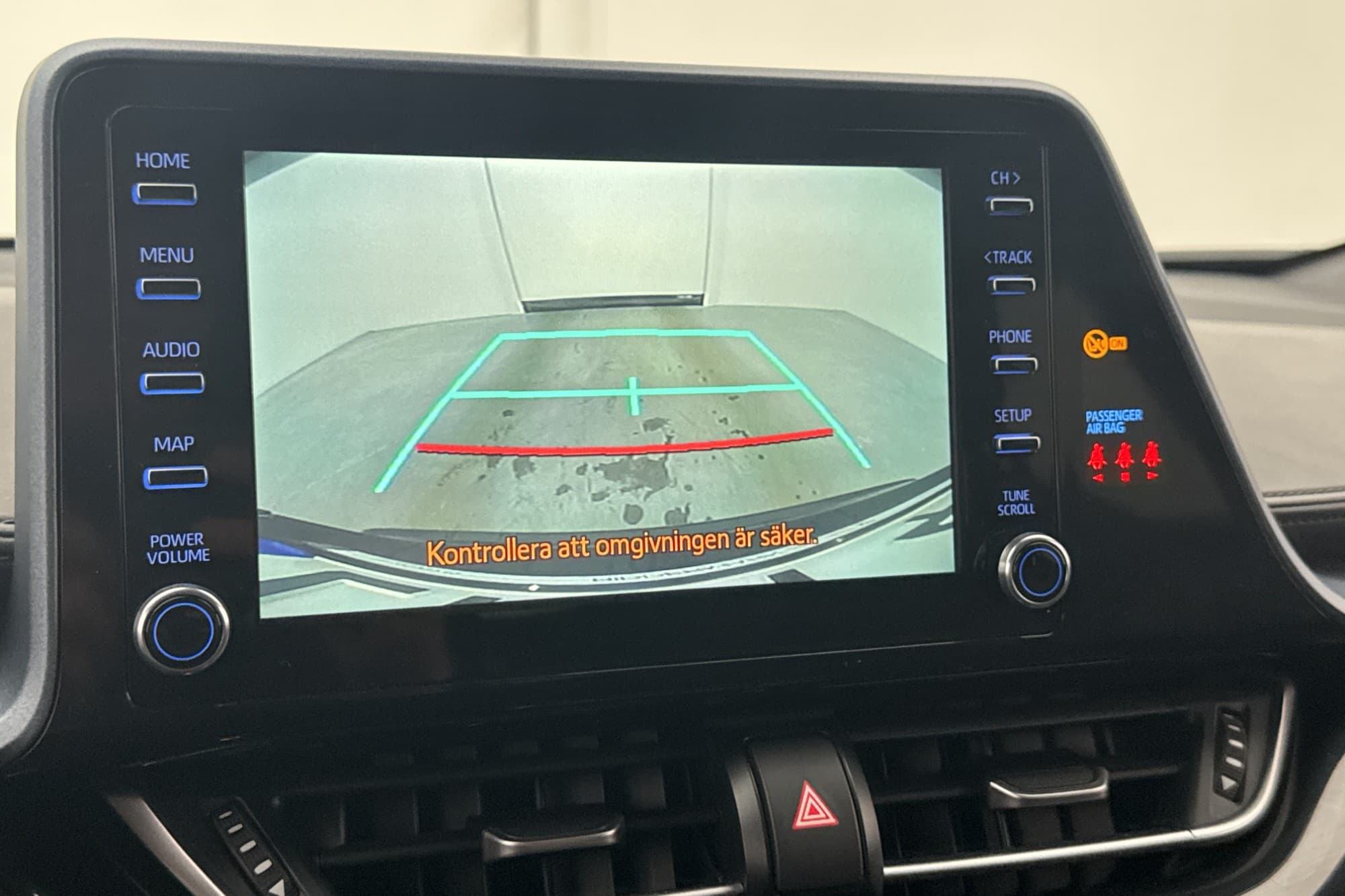 Toyota C-HR Hybrid CVT 122hk X-Edition B-kamera Rattvärme