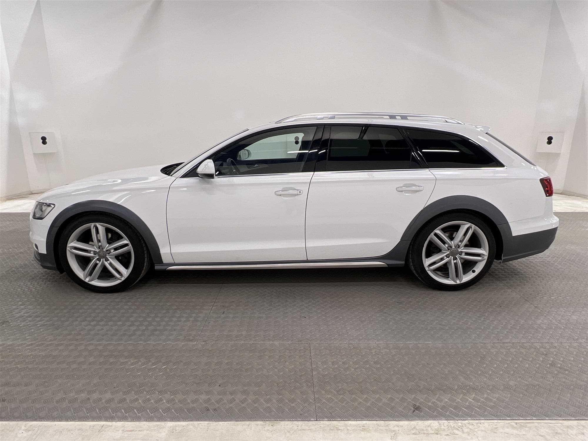 Audi A6 allroad 3.0 TDI V6 Q 218hk
