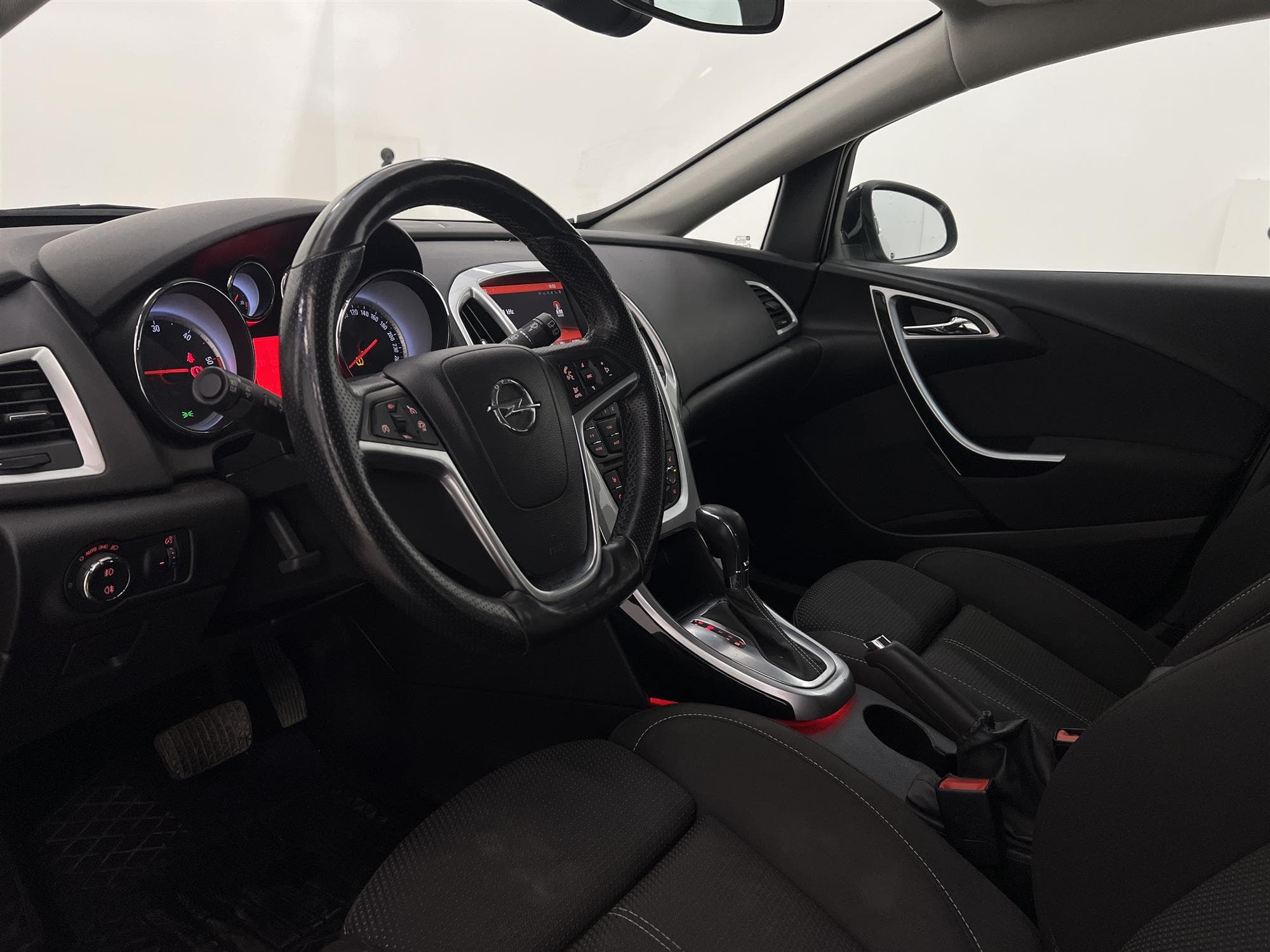 Opel Astra ST 2.0 CDTI 165hk PDC Välservad KAMPANJ 