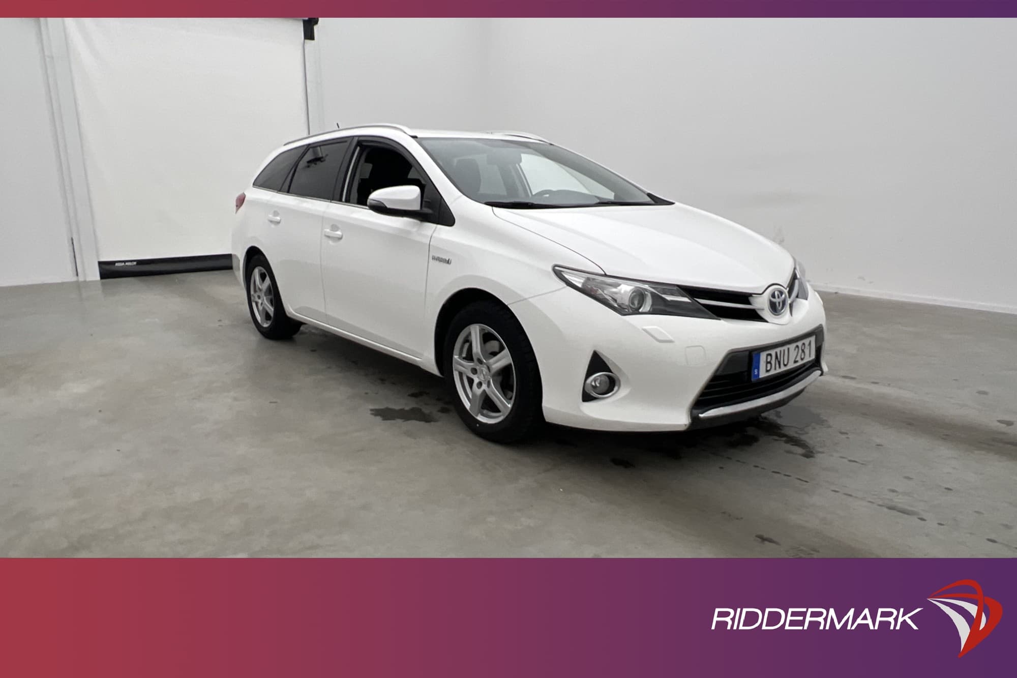 Toyota Auris Touring Sports Hybrid 136hk