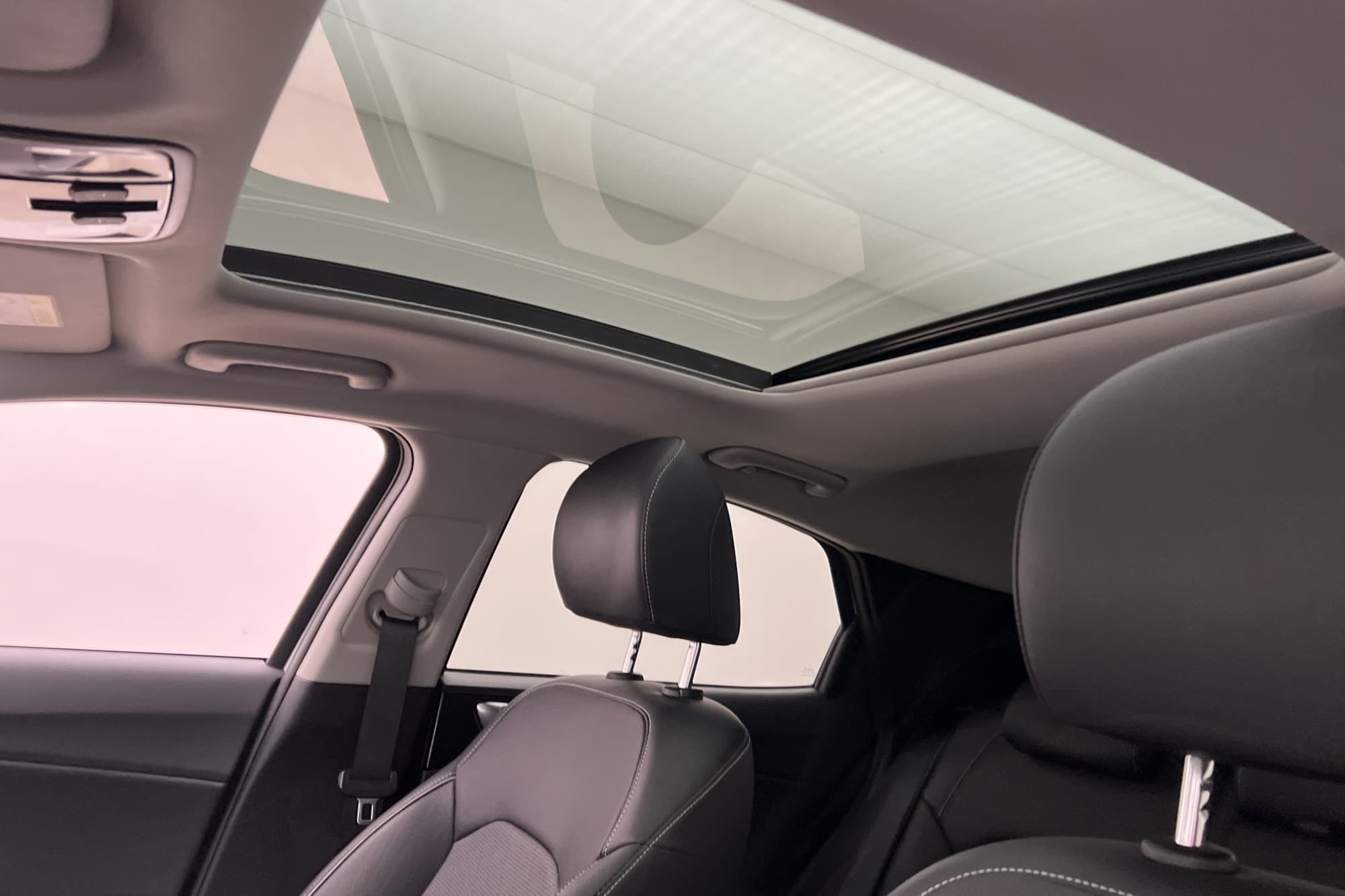 Kia XCeed Plug-in Advance Plus 2 Pano Kamera CarPlay Skinn