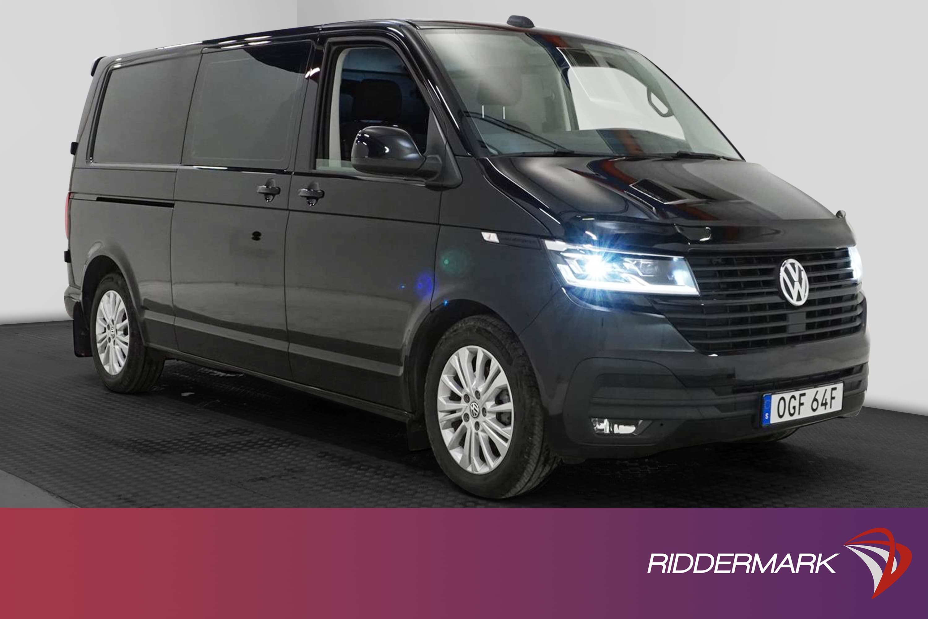 Volkswagen Transporter Kombi 2.0TDI Automat L2 Värmare Moms
