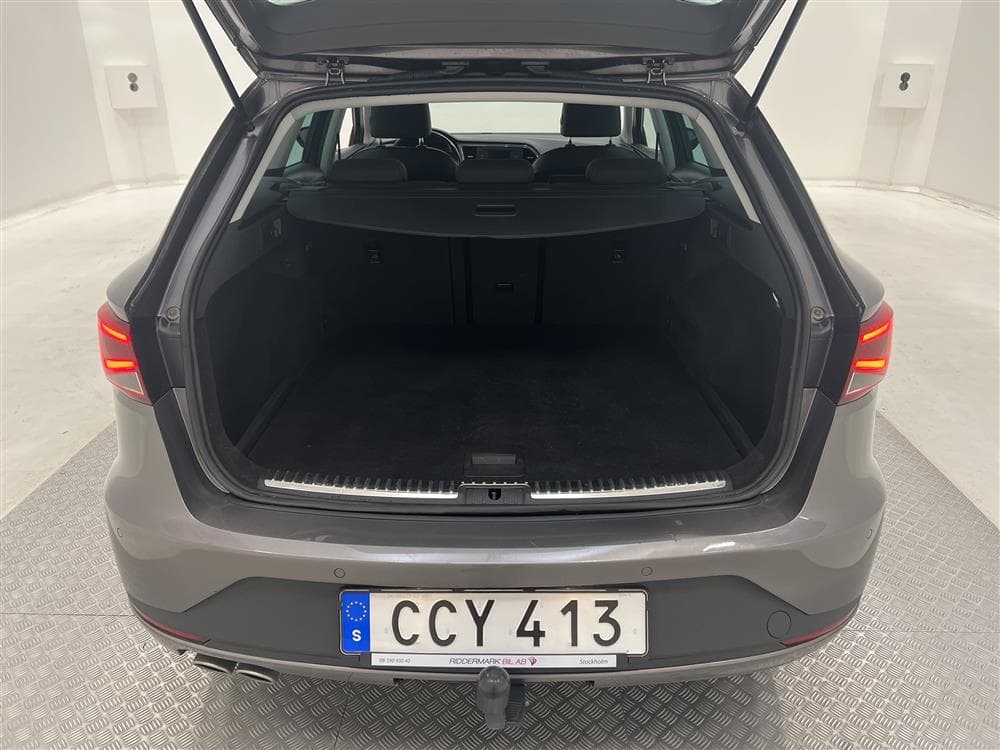 SEAT Leon ST 2.0 TDI 184hk FR Dragkrok P-sensor 0.48l/milinteriör