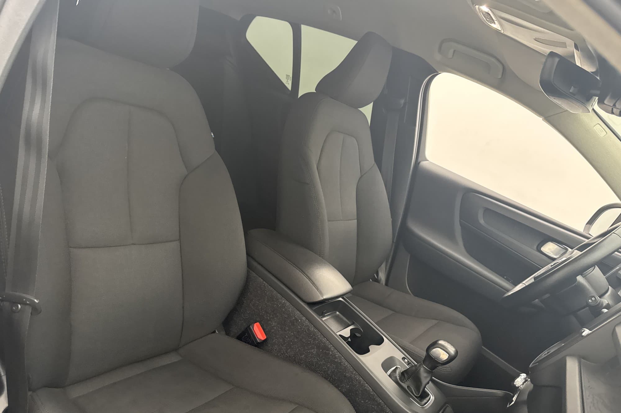 Volvo XC40 T3 163hk Kinetic VOC Värmare Navi   0,63L/mil
