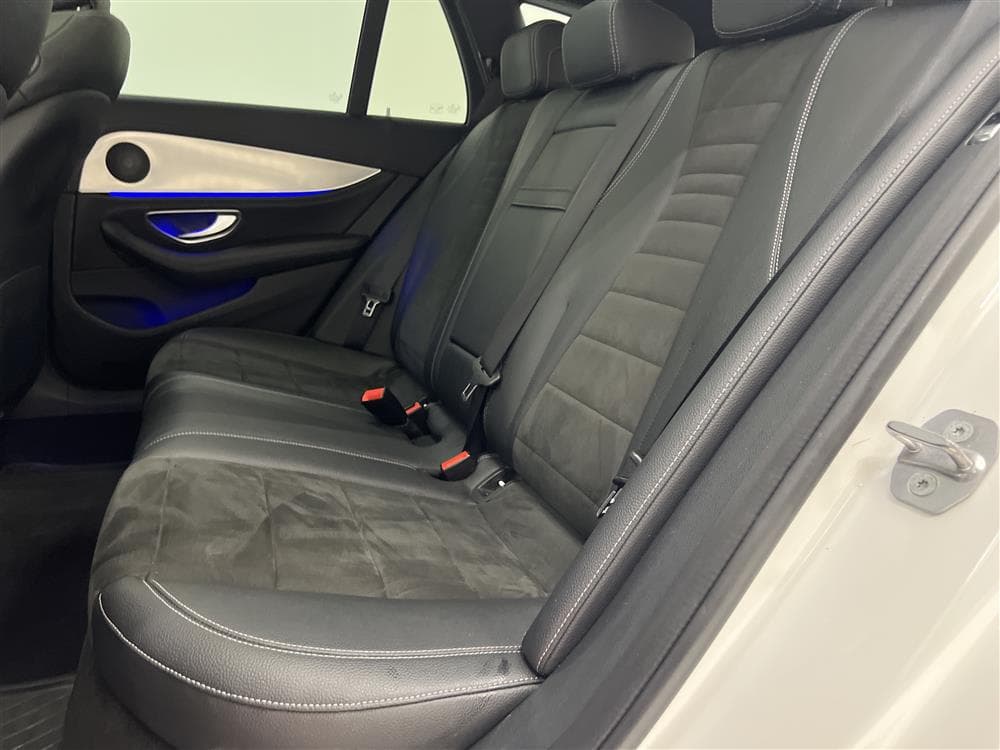 Mercedes-Benz E 220d 4M 194hk AMG Pano Wide. Värmare 360°