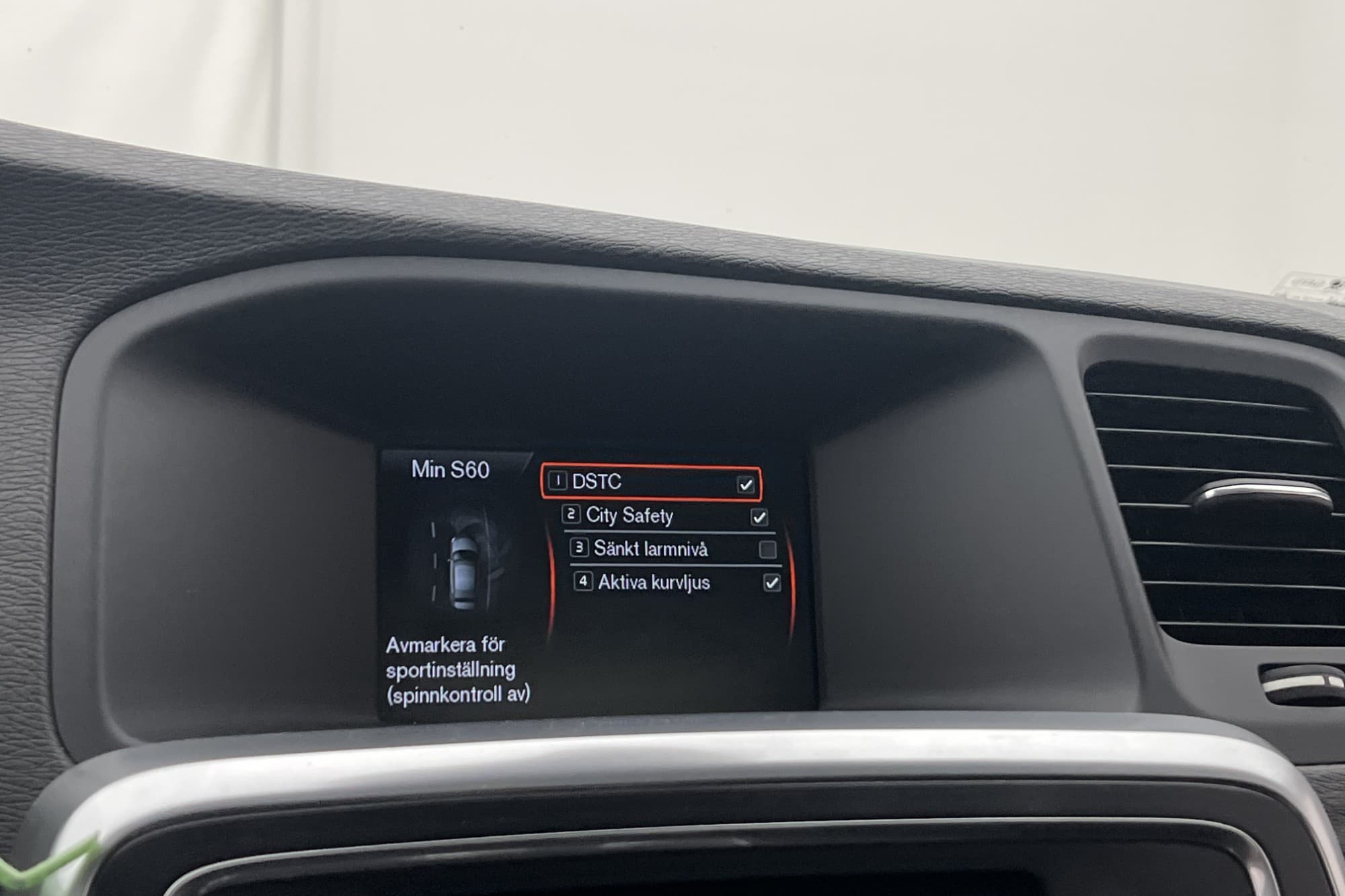 Volvo S60 2.0T 203hk Momentum Dragkrok Motorvärmare
