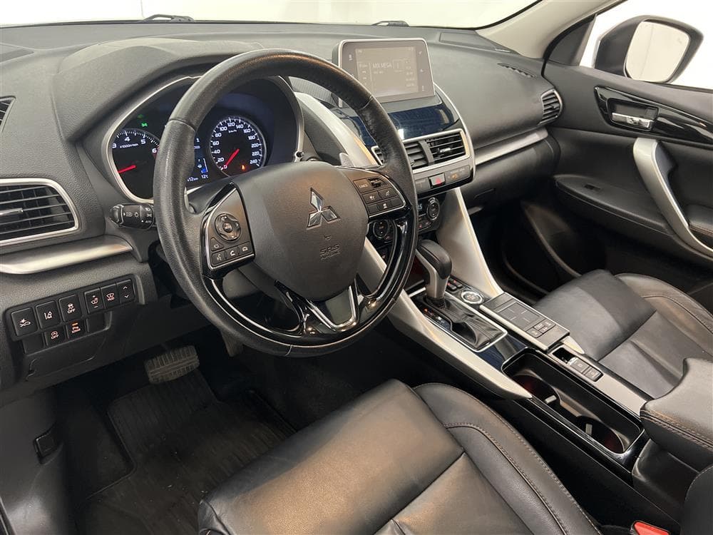 Mitsubishi Eclipse Cross 1.5 4WD 163hk HUD Pano 360° Värmare