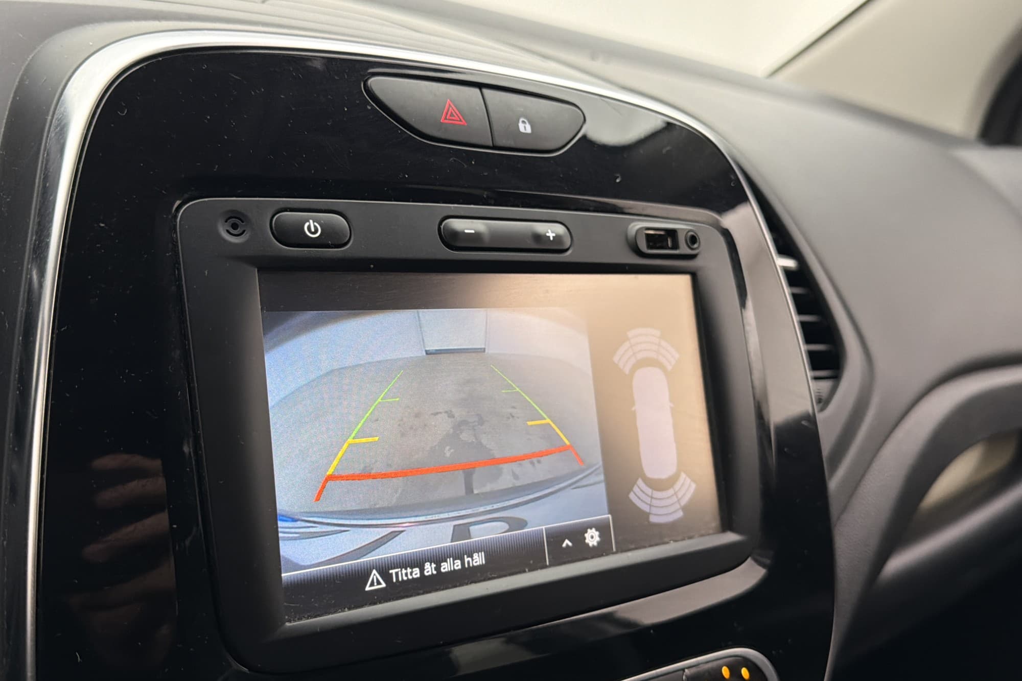 Renault Captur 0.9 TCe 90hk Intens Kamera Drag Navi Keyless