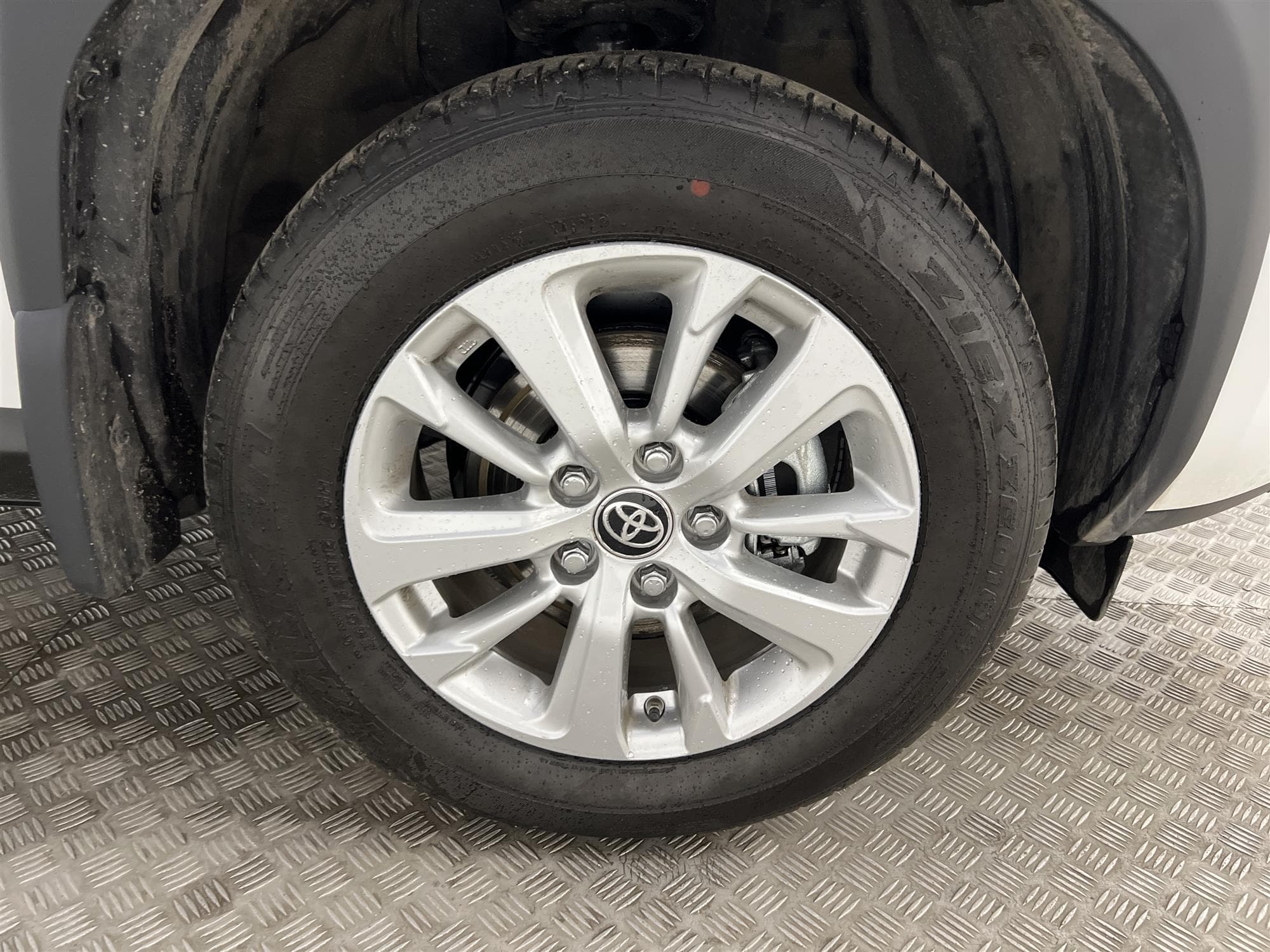 Toyota Yaris Cross Hybrid e-CVT 116hk Active B-Kamera