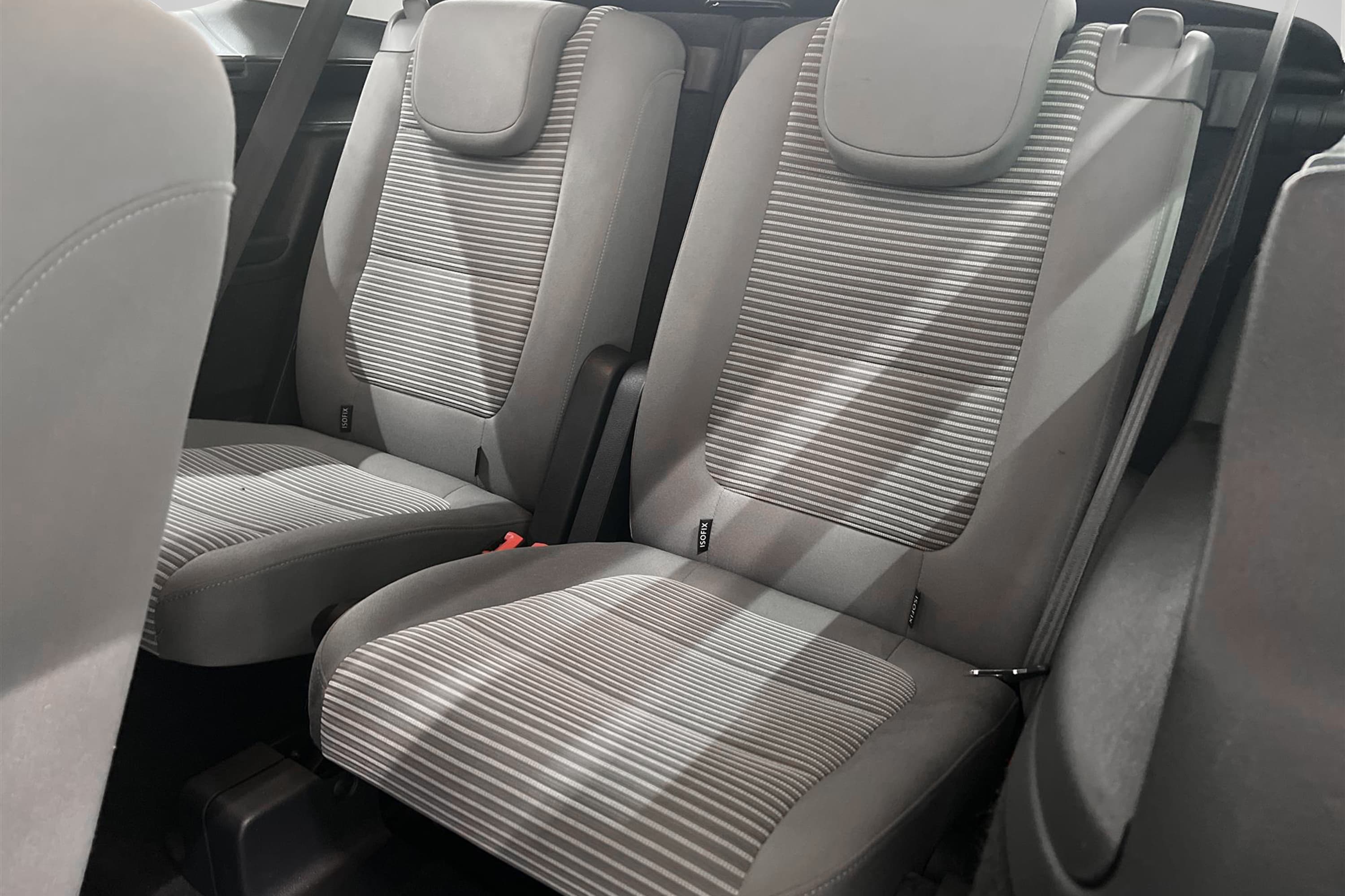 SEAT Alhambra 2.0 TDI 140hk 7-Sits Värmare Kamera Drag Navi