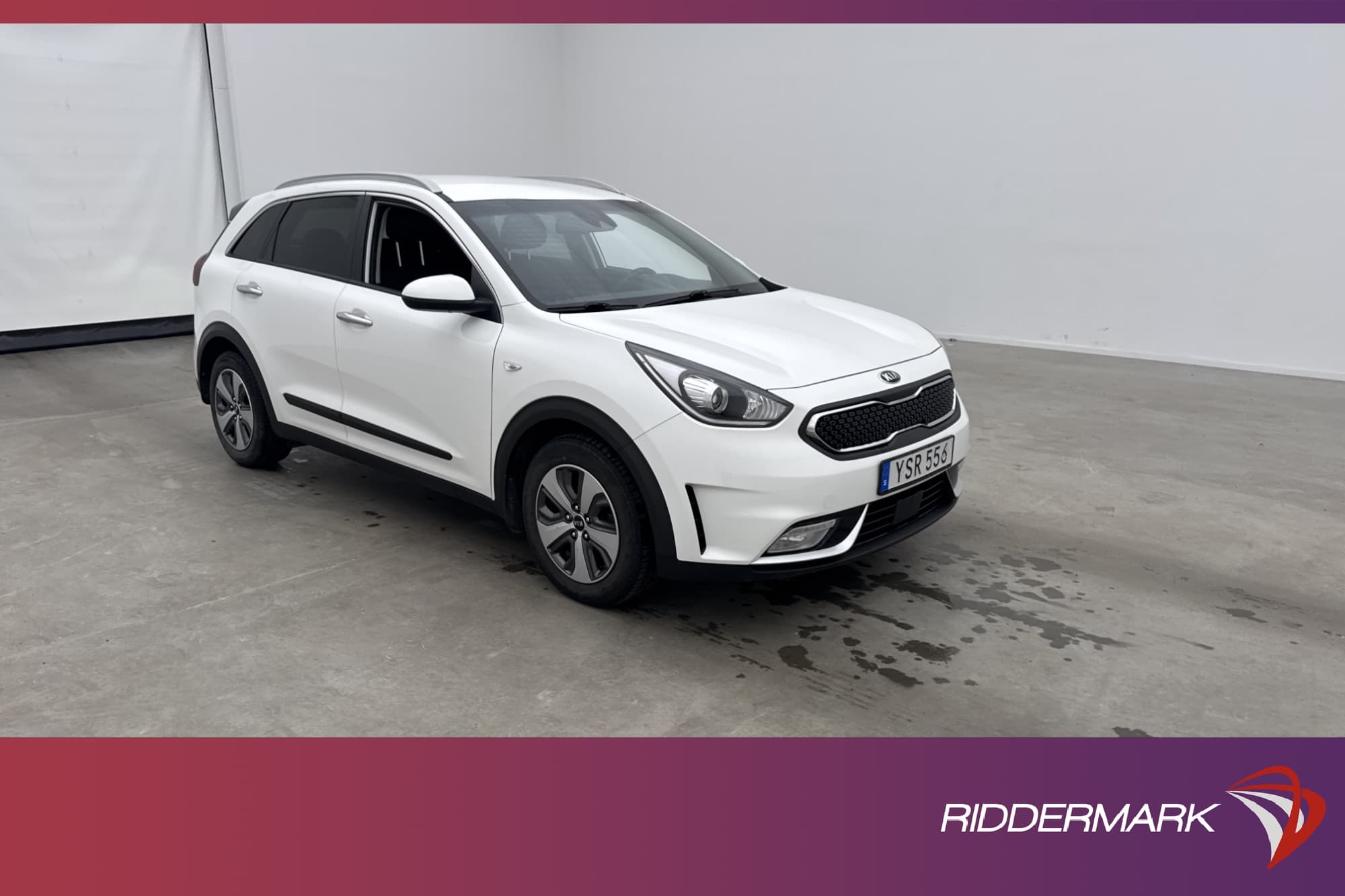 Kia Niro Hybrid 141hk Advance Plus Kamera CarPlay Rattvärme