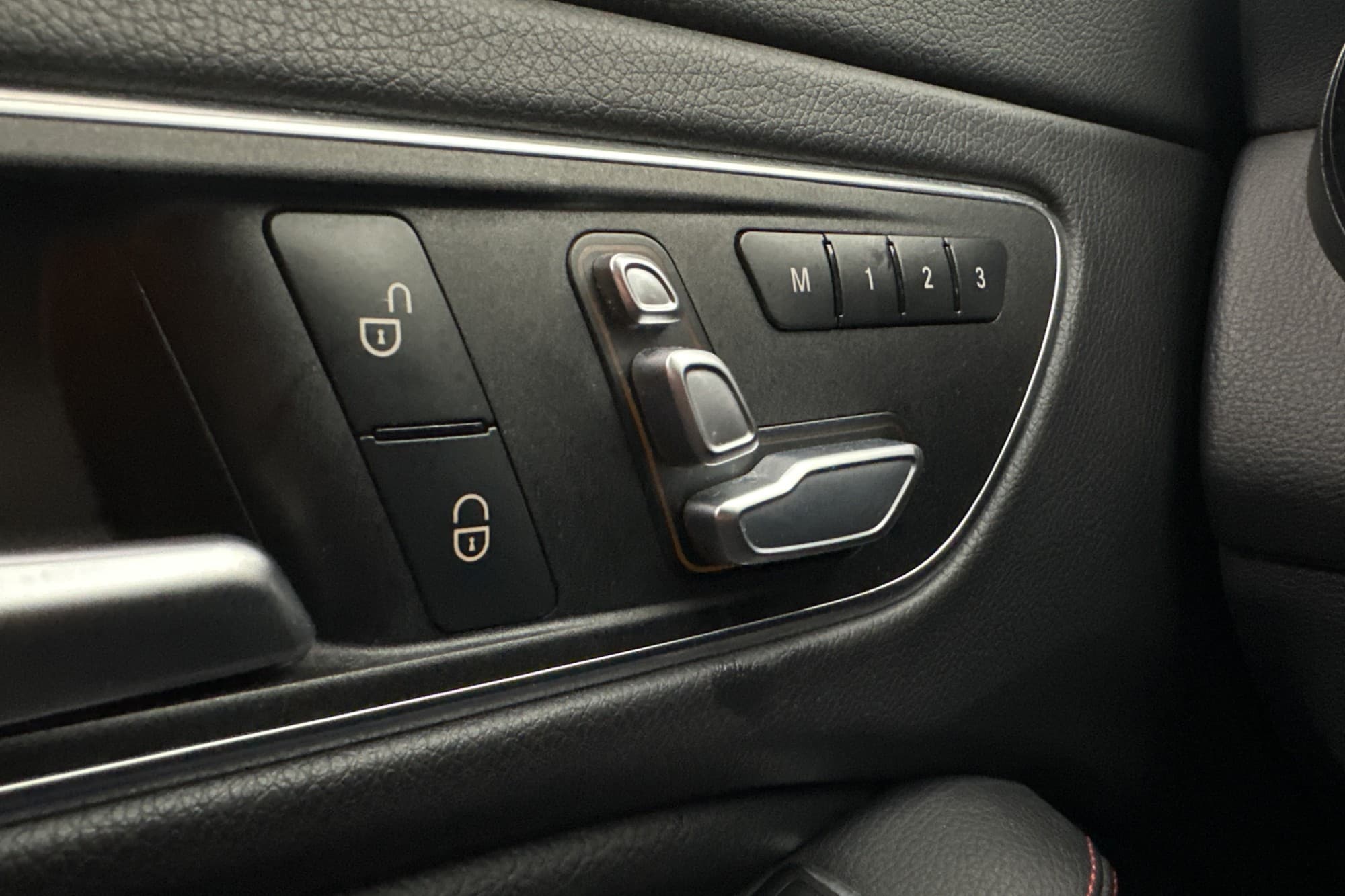 Mercedes-Benz CLA 45 AMG 4M 381hk Exclusive Skinn CarPlay