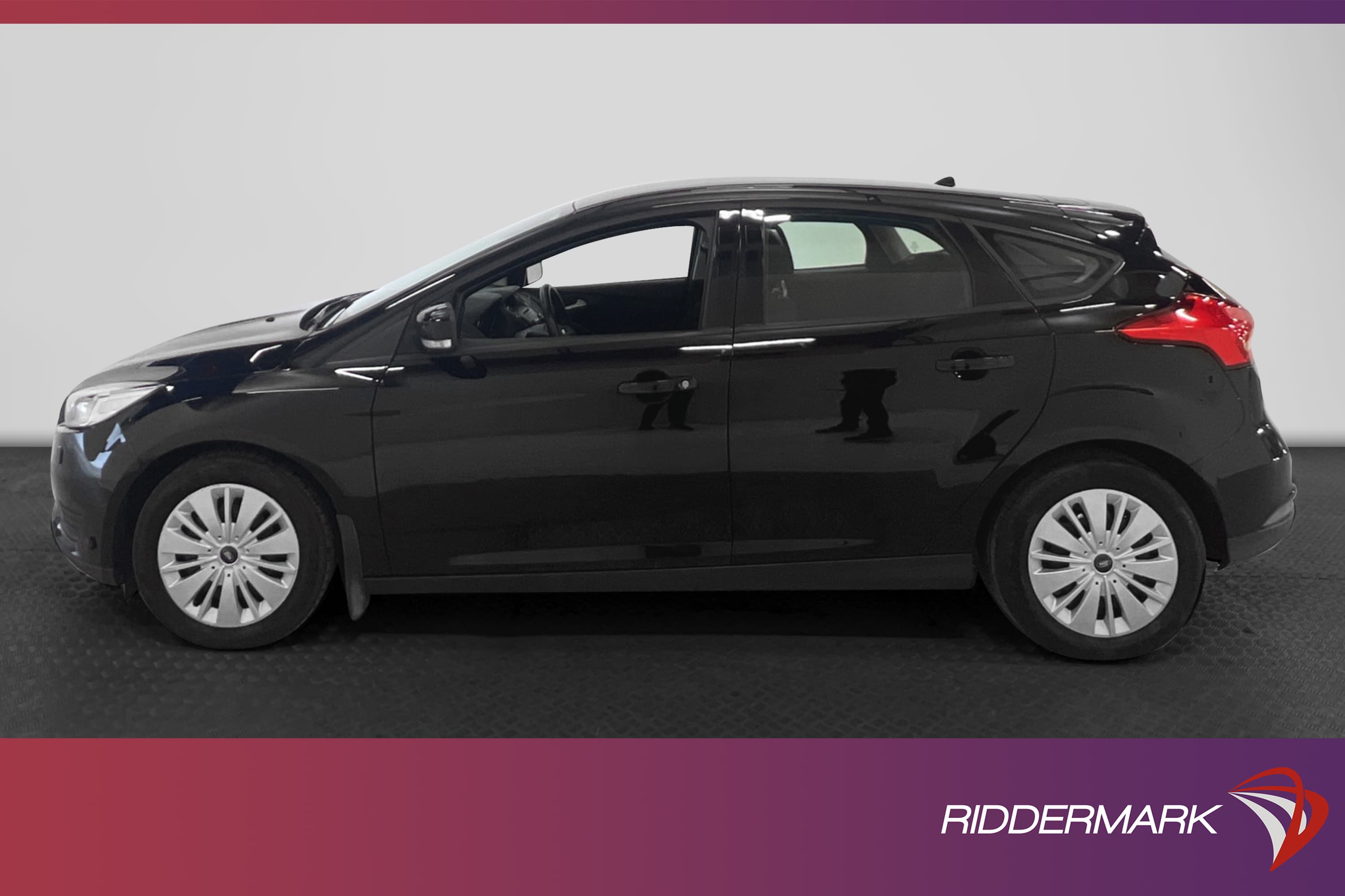 Ford Focus 1.5 TDCi 95hk 2 Brukare M-värm Nyservad B-Kamera