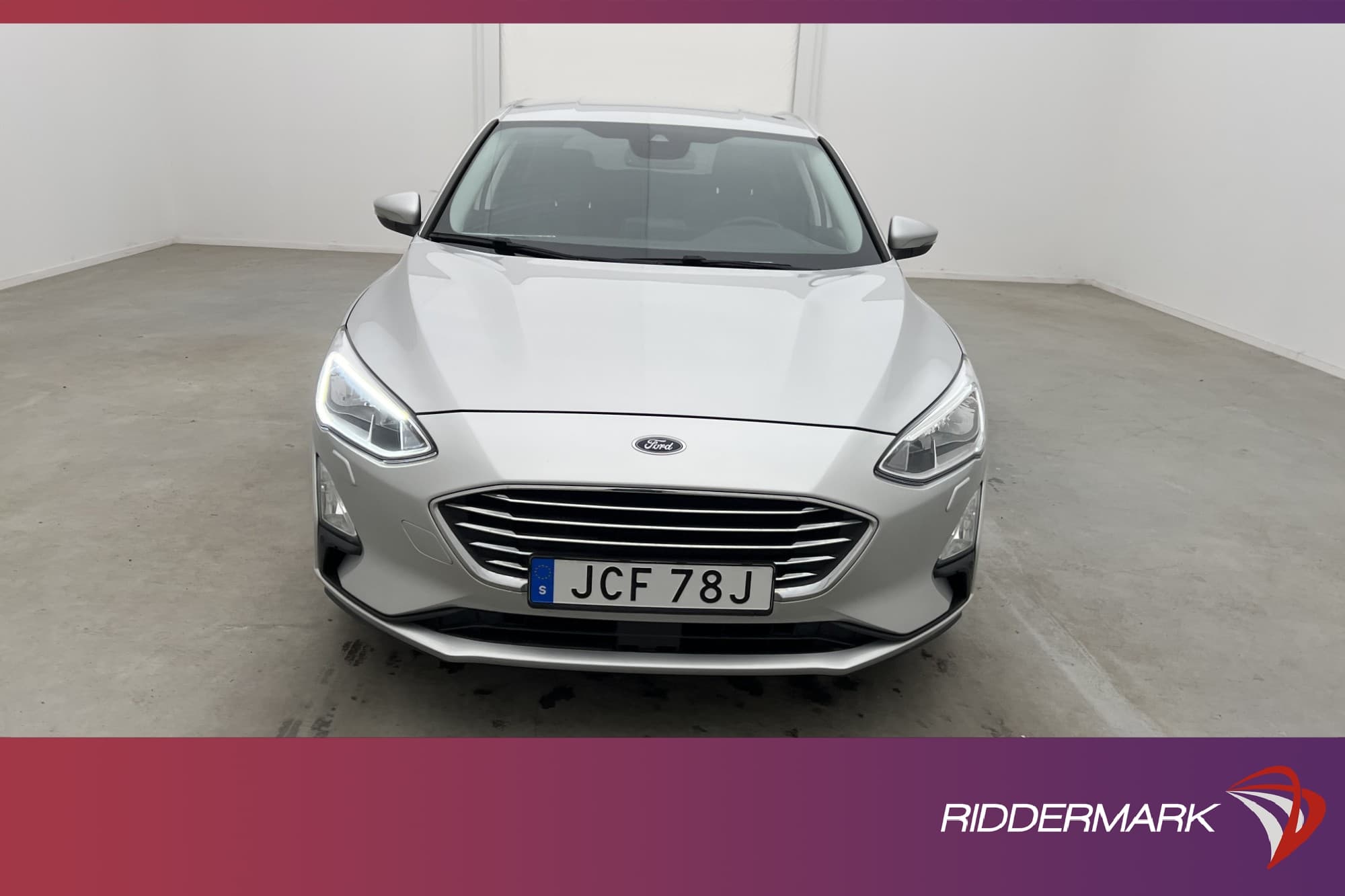 Ford Focus 1.0 EcoBoost 125hk Titanium Launch CarPlay Kamera