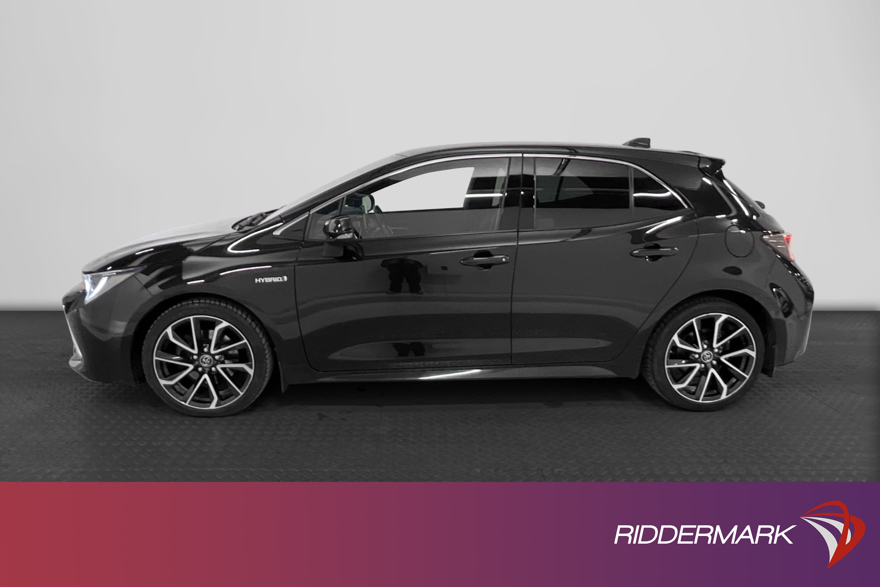 Toyota Corolla Hybrid e-CVT 184hk B-Kam Park Pilot 360kr