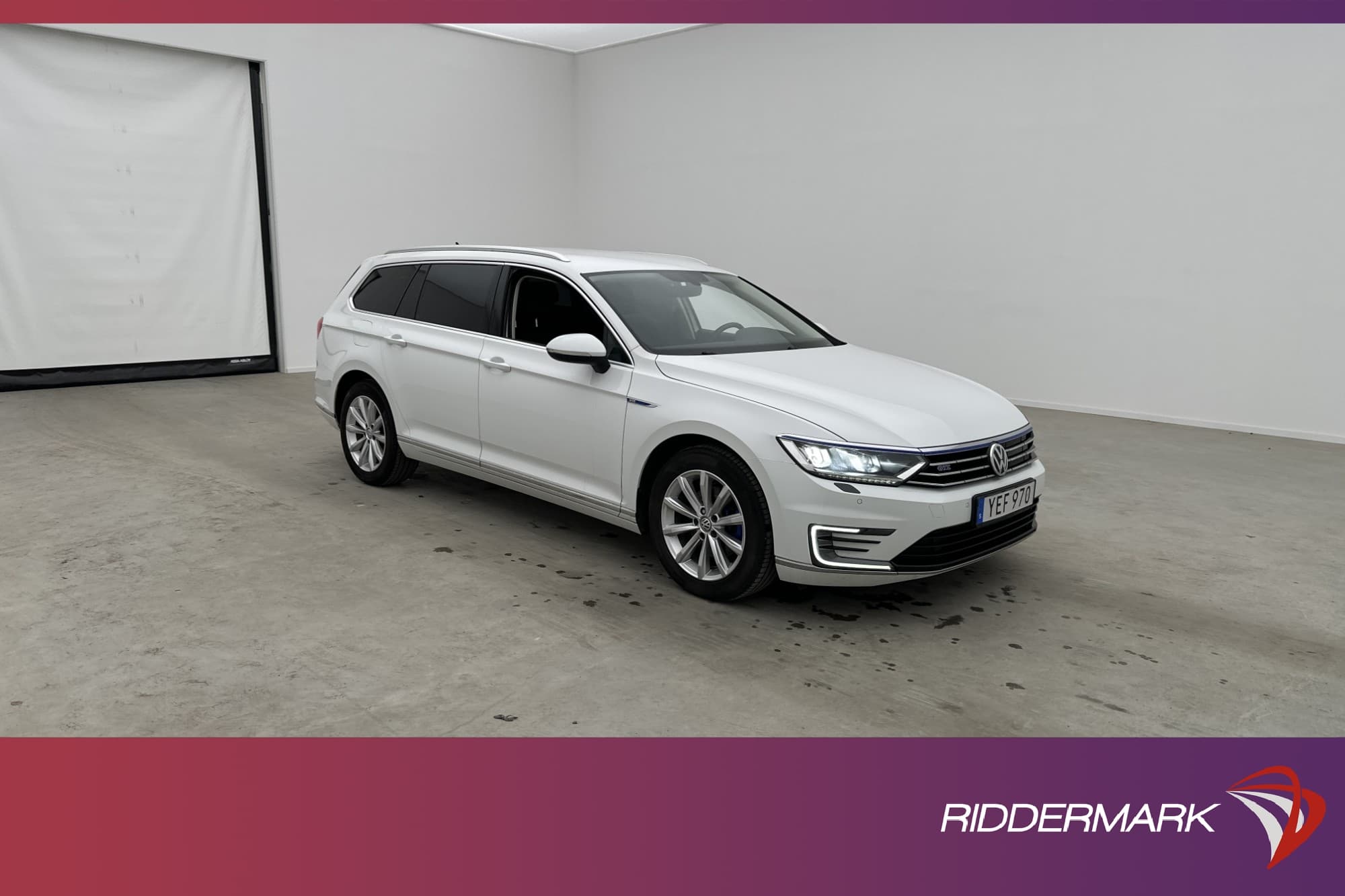 Volkswagen Passat GTE 218hk