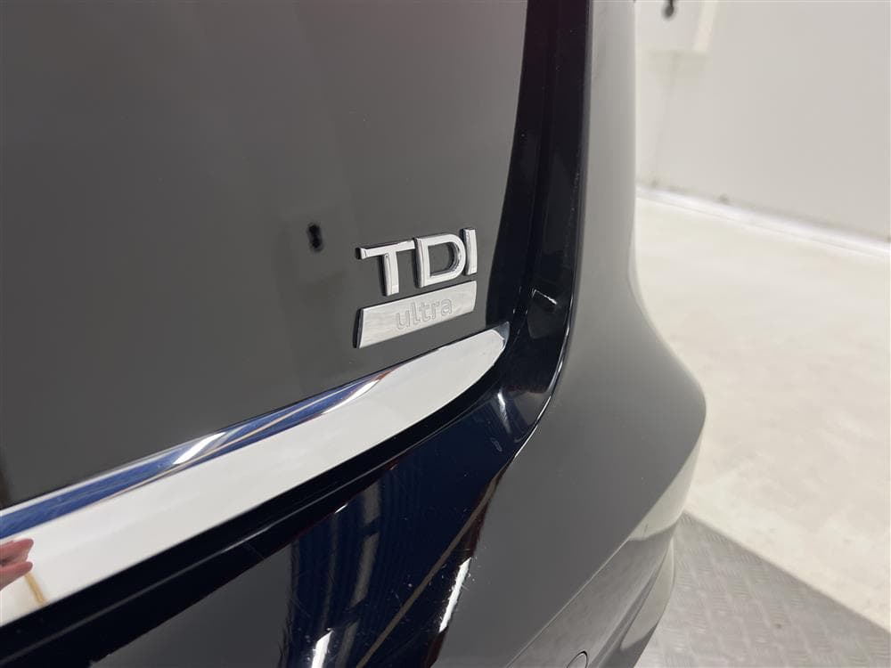 Audi A6 2.0 TDI Avant 190hk D-Värmare Navi Drag 0,44L/Minteriör
