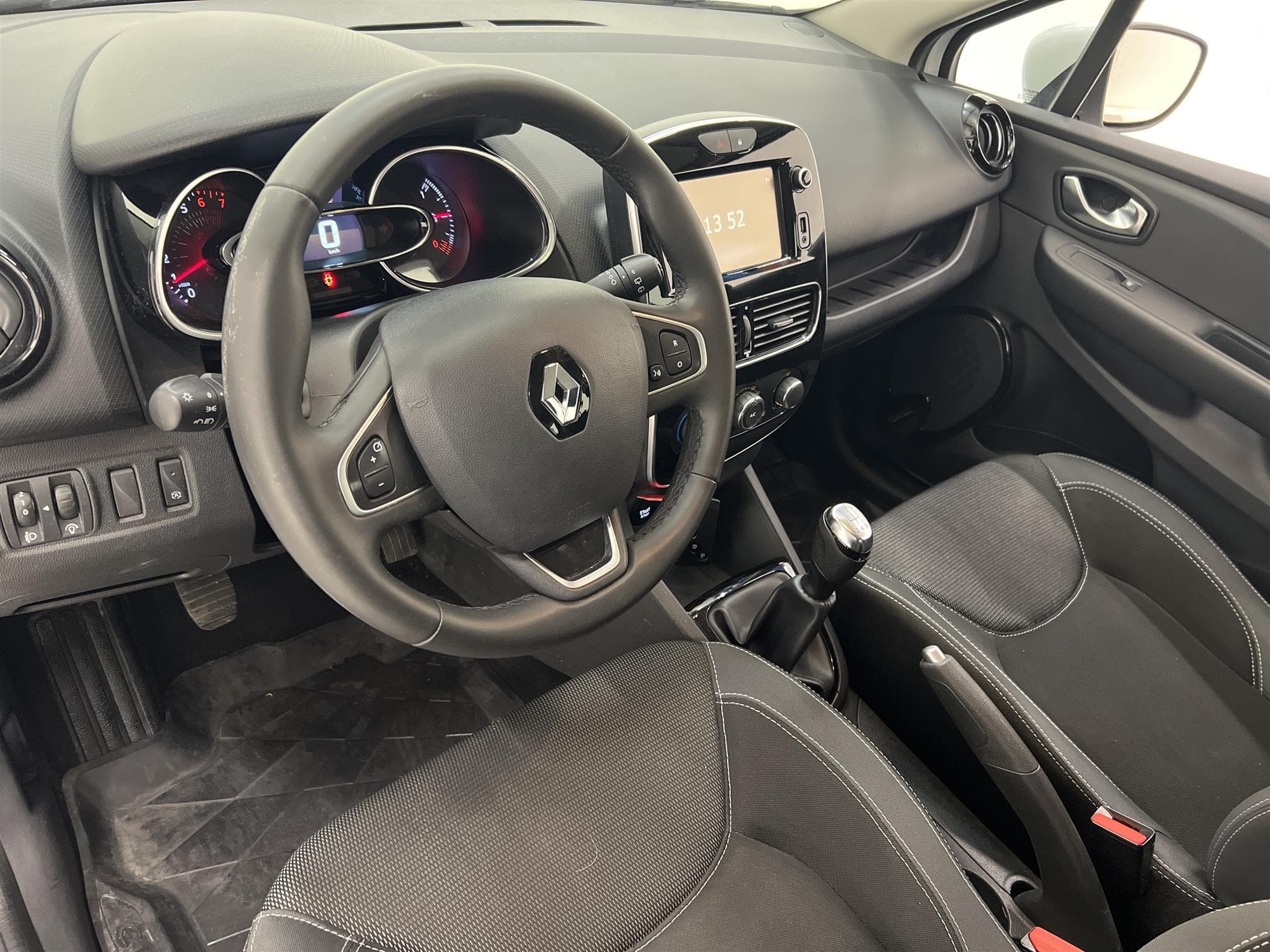 Renault Clio Sport Tourer 0.9 TCe 90hk Navi PDC 0,47L/mil