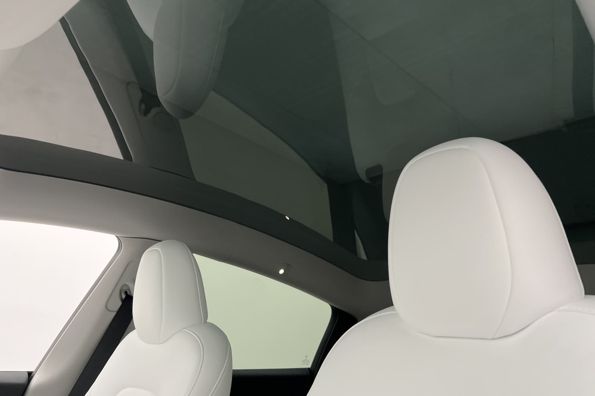 Tesla Model Y Standard Range 299hk Pano Dragkrok AP Sv.Såld