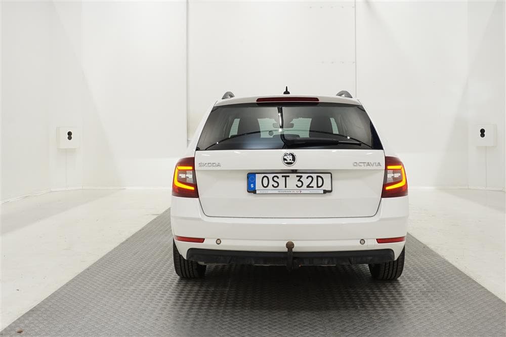 Skoda Octavia 2.0 TDI 4x4 Värmare Kamera Drag 0,49l/mil