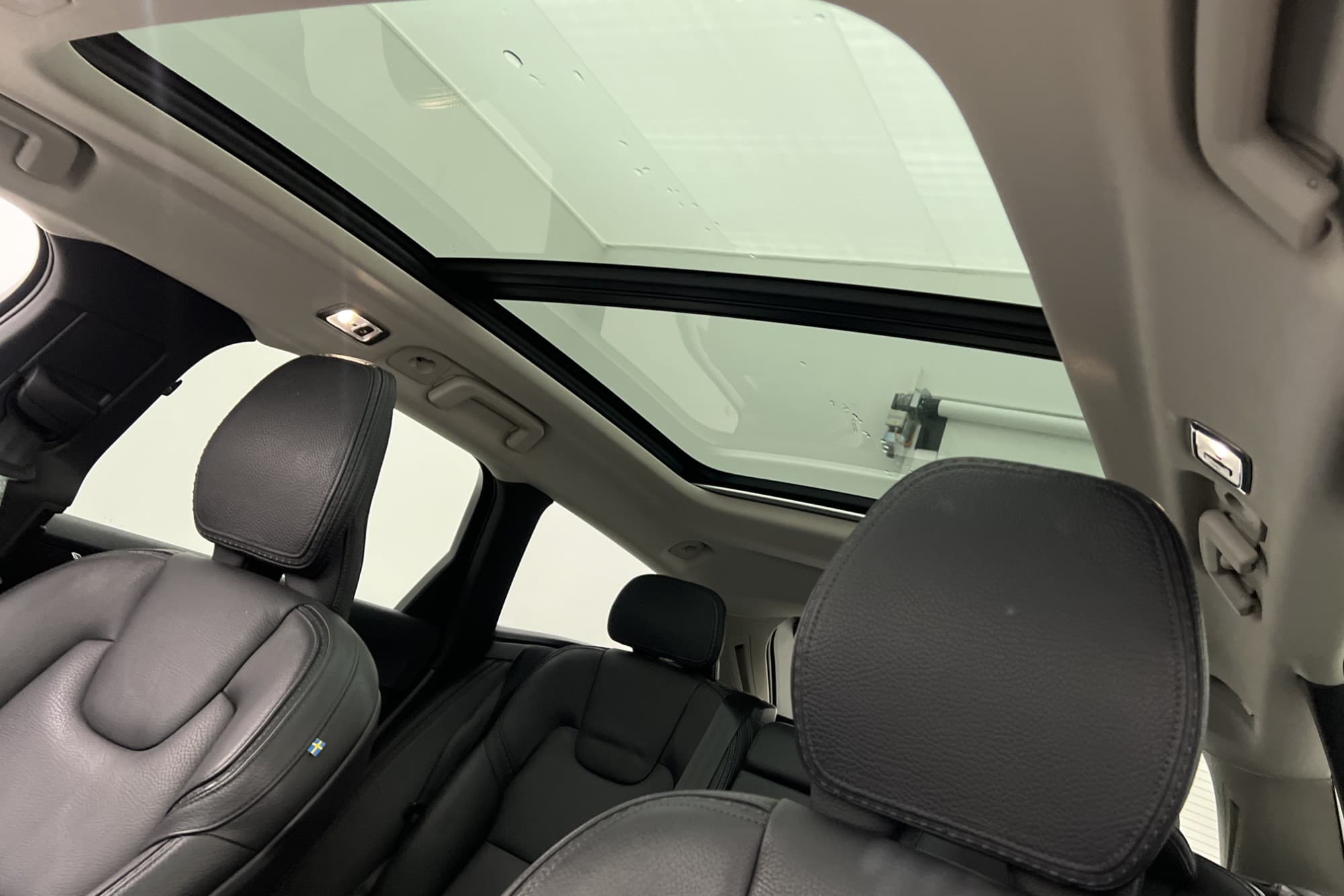 Volvo V90 Cross Country D4 AWD D-Värmare Pano Skinn Kamera